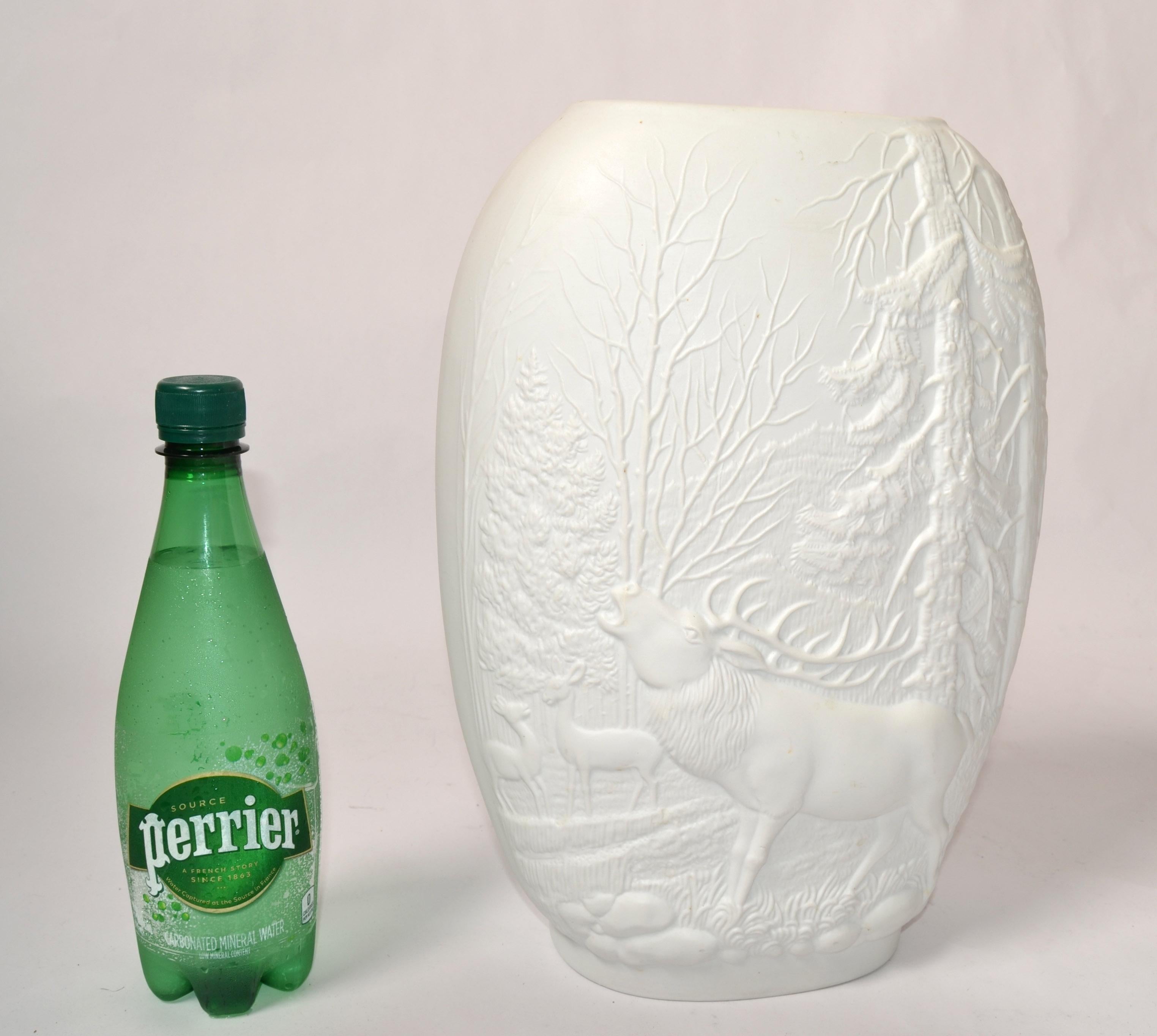Late 20th Century Bavaria Rosenthal White Bisque Flower Vase 2D Forrest Royal Porcelain Germany For Sale