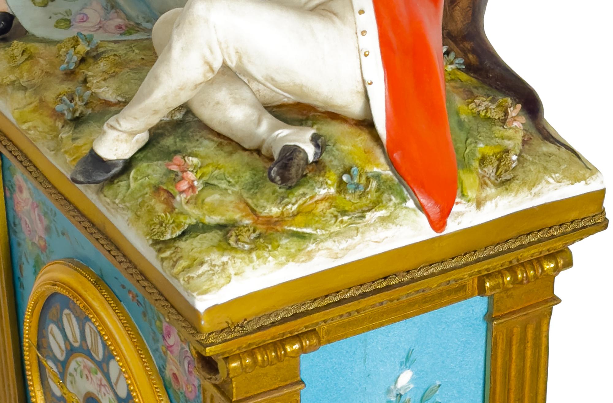 Bavarian Bronze Clock Capodimonte Porcelain by Tiche, 20th Century In Good Condition For Sale In Lisbon, PT