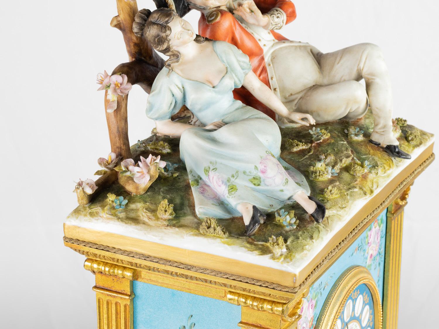 Bavarian Bronze Table Clock Capodimonte Porcelain by Tiche, 20th Century For Sale 5