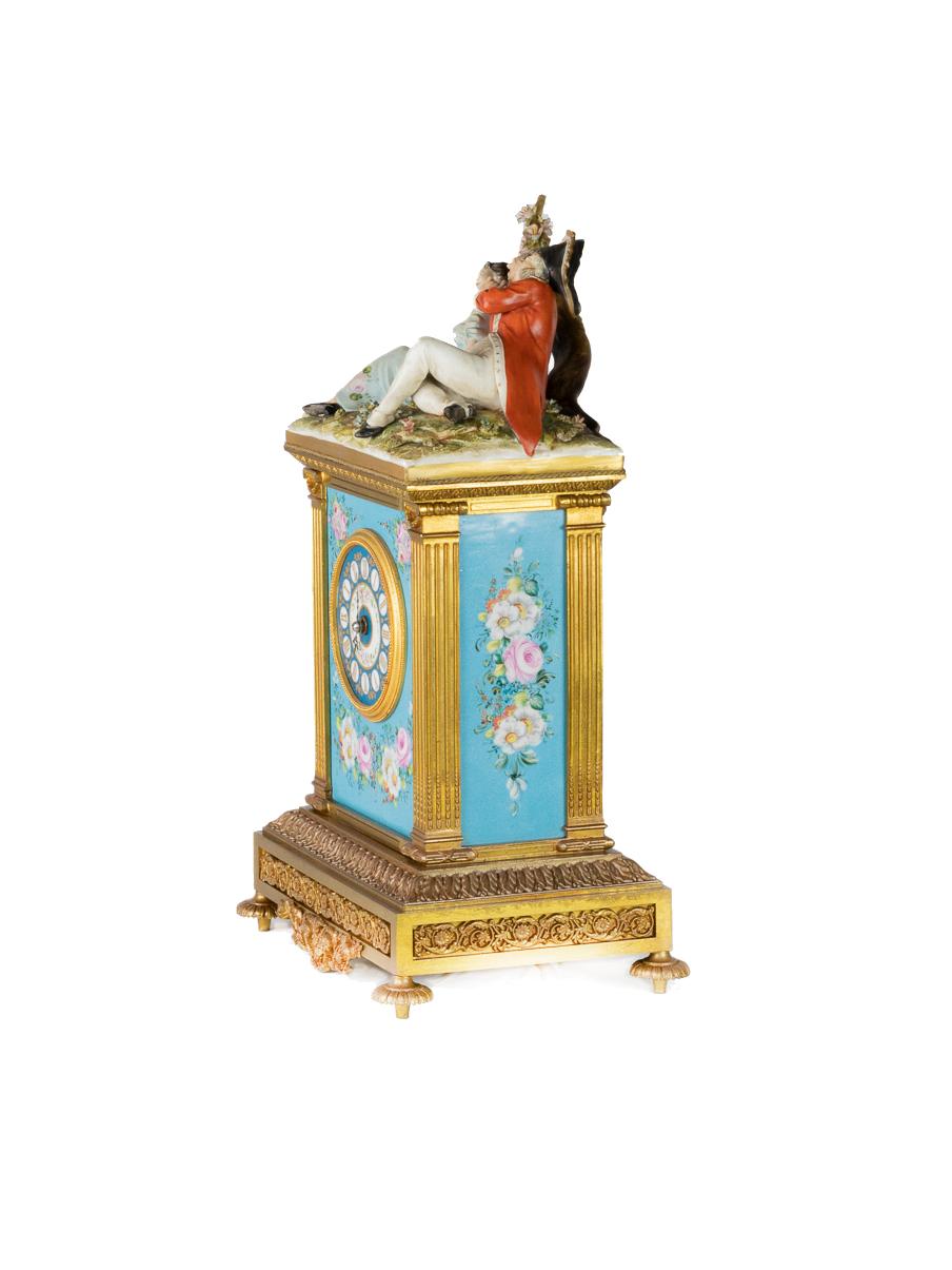Baroque Horloge bavaroise en porcelaine de Capodimonte par Tiche, 20e siècle en vente