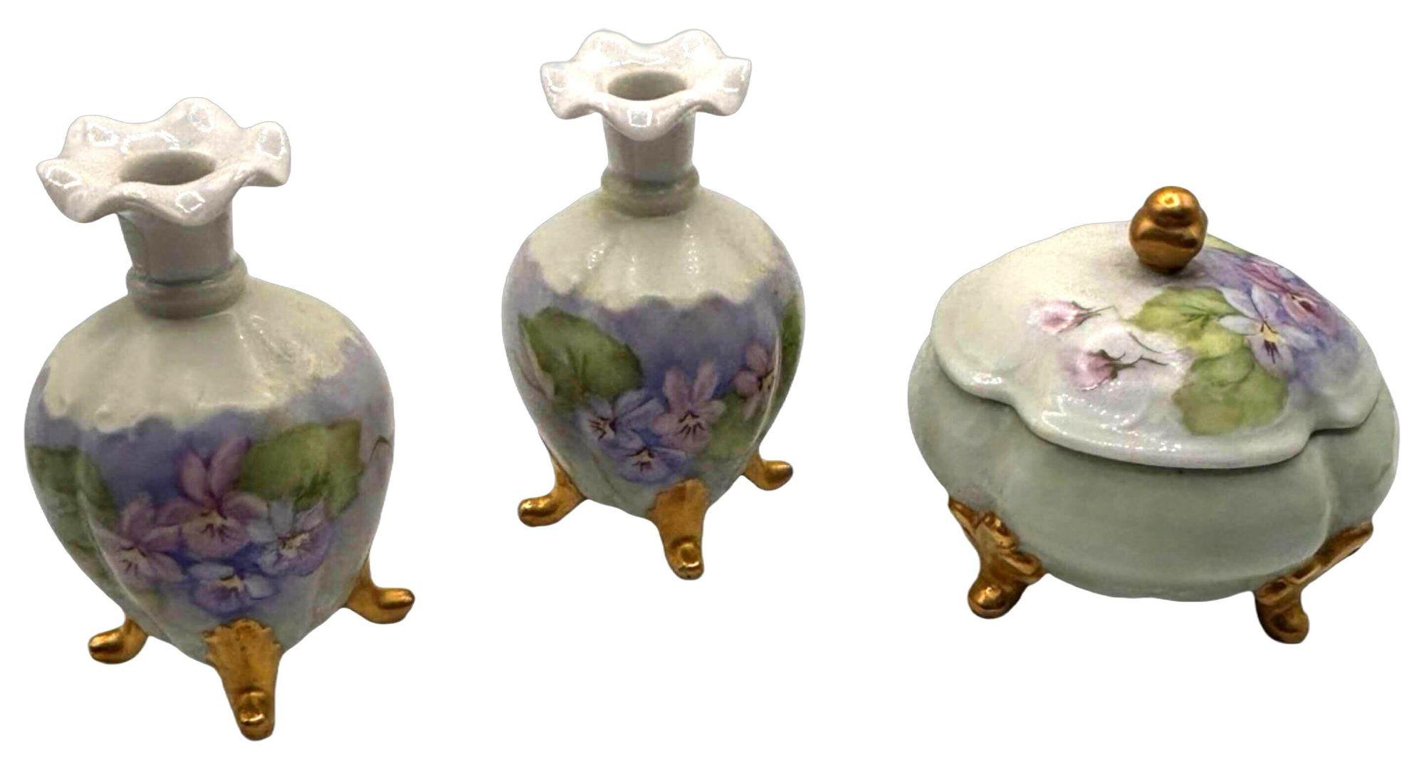 Bavarian Four Piece Hand Painted Art Nouveau Porcelain Vanity Dresser Set In Excellent Condition For Sale In Van Nuys, CA