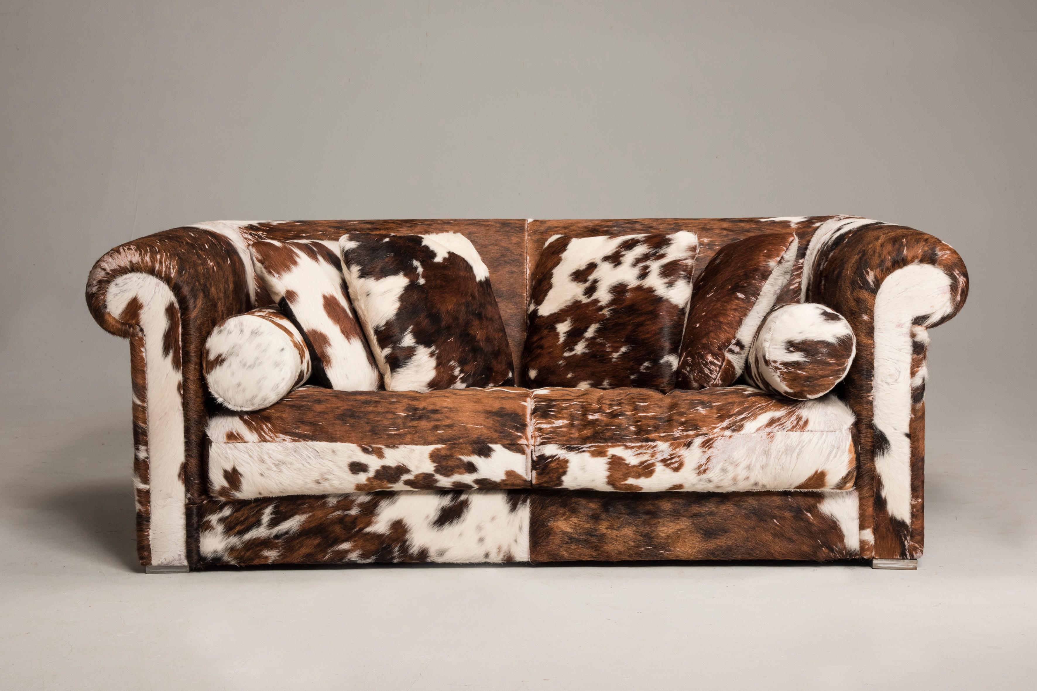 Post-Modern Baxter Brown and White Cow Fur Leather Sofa with Pillows, Italy, 1990s For Sale