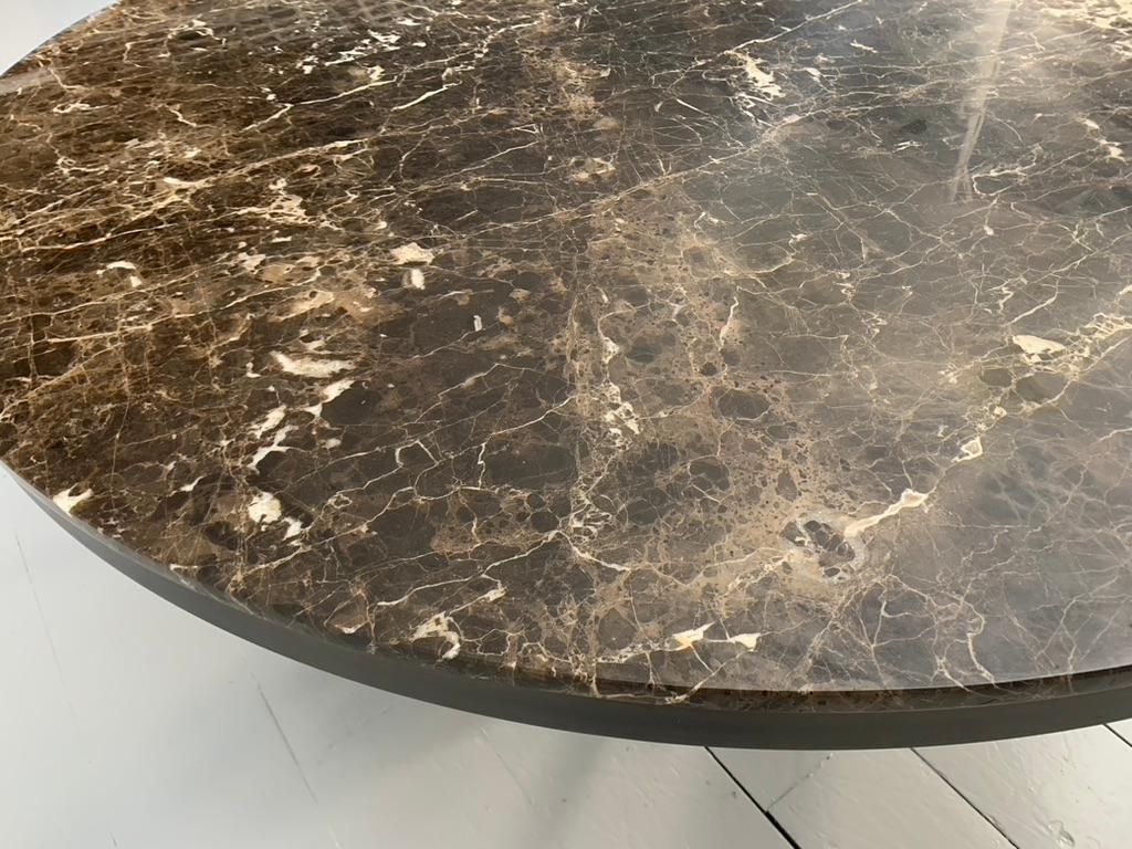 Baxter d'Italie table de salle à manger circulaire ronde Gilbert en marbre Empire en vente 5
