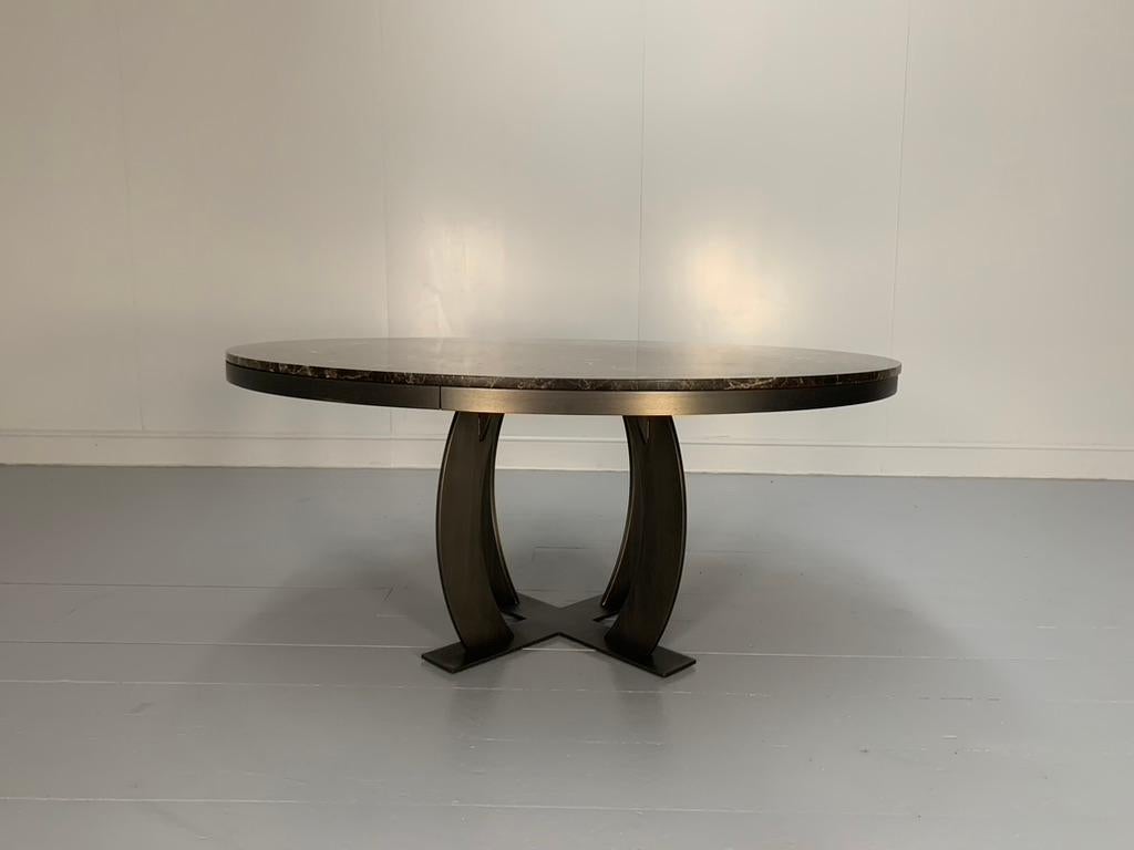 Baxter d'Italie table de salle à manger circulaire ronde Gilbert en marbre Empire Bon état - En vente à Barrowford, GB