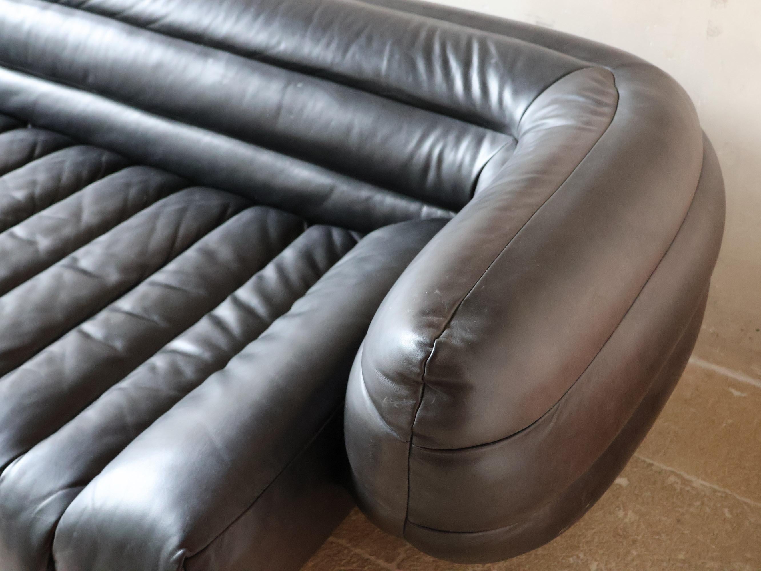 Divano Baxter Tactile in pelle nera di Vincenzo De Cotiis in vendita 1