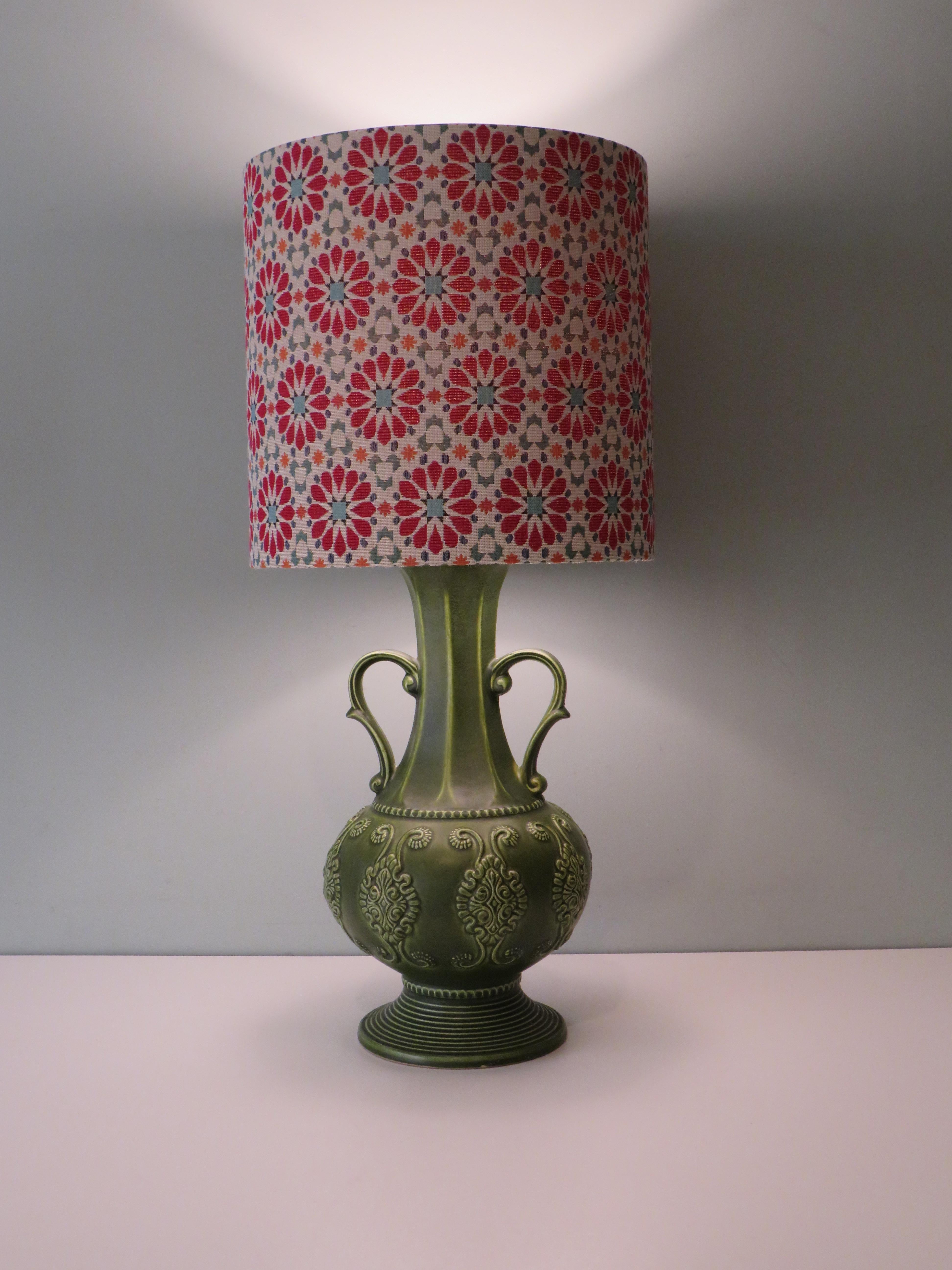 Bay Keramic, Large Table Lamp, West Germany 1960 with New Handcrafted Lamp Shade In Good Condition For Sale In Herentals, BE