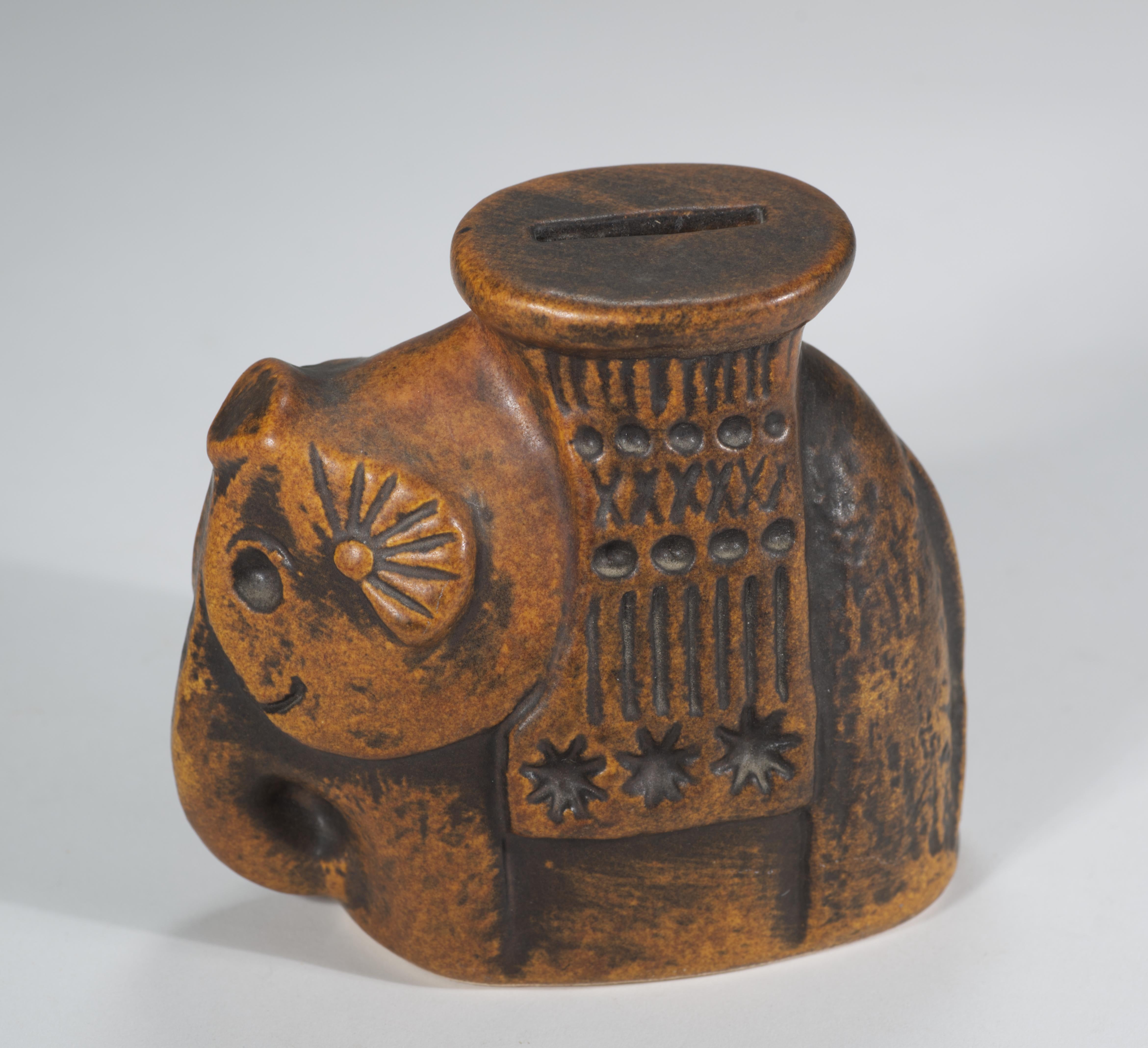 Bay Keramik glasierte Elefantenfigur Bank, West German Pottery im Angebot 1