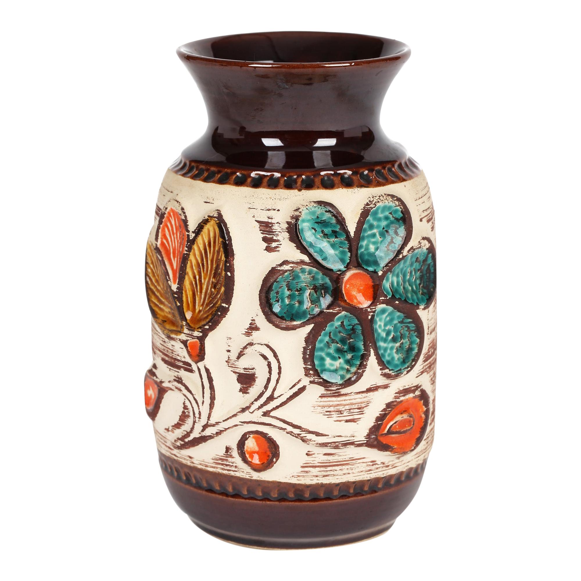 Vase en poterie d'art du milieu de siècle de l'Allemagne de l'Ouest avec moitif floral, Bay Keramik en vente