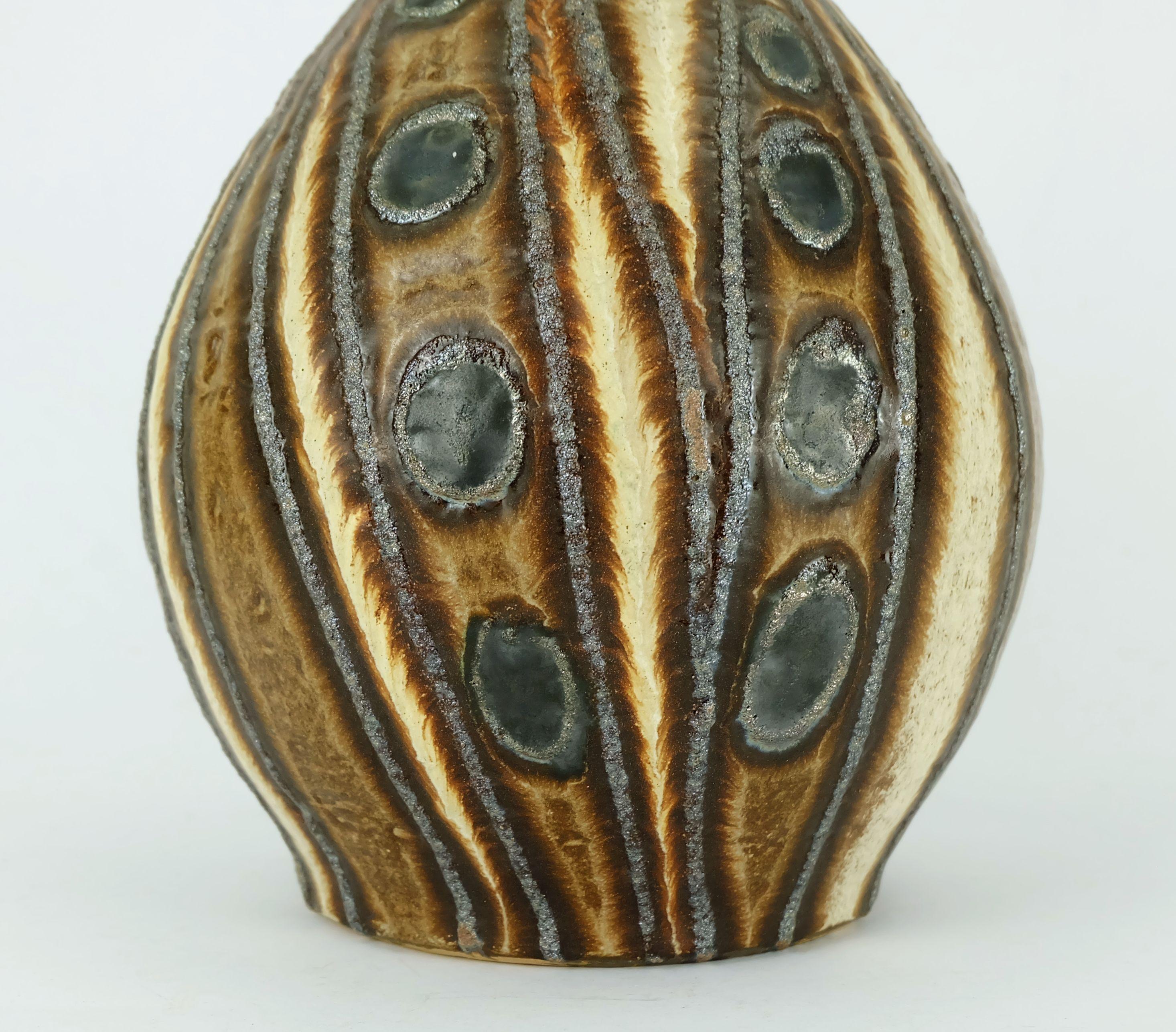 Céramique Bay Keramik VASE model 610 25 fat lava circle and wave pattern beige brown 70s en vente