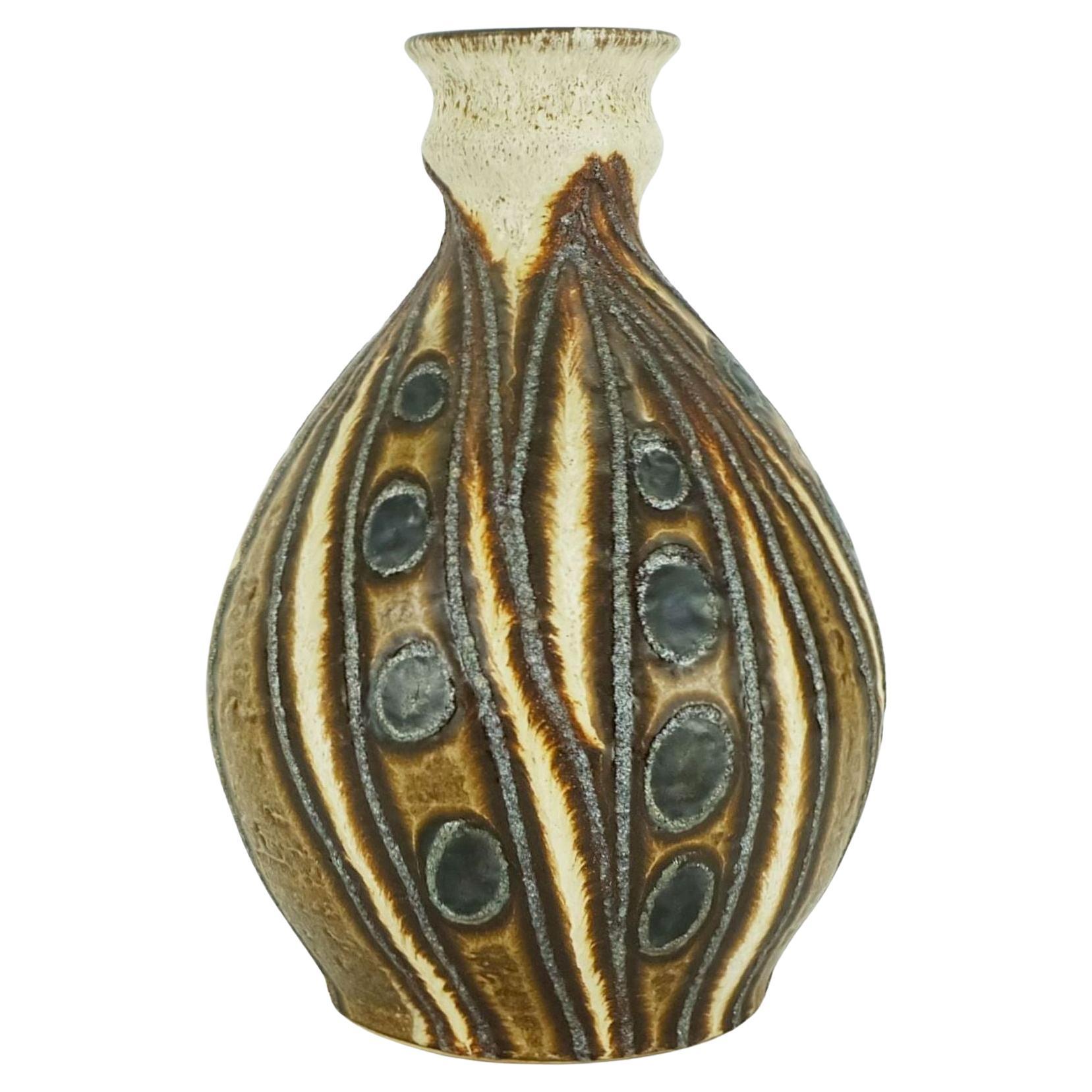 Bay Keramik Vaso modello 610 25 grasso con cerchio di lava e motivo a onde beige marrone anni '70