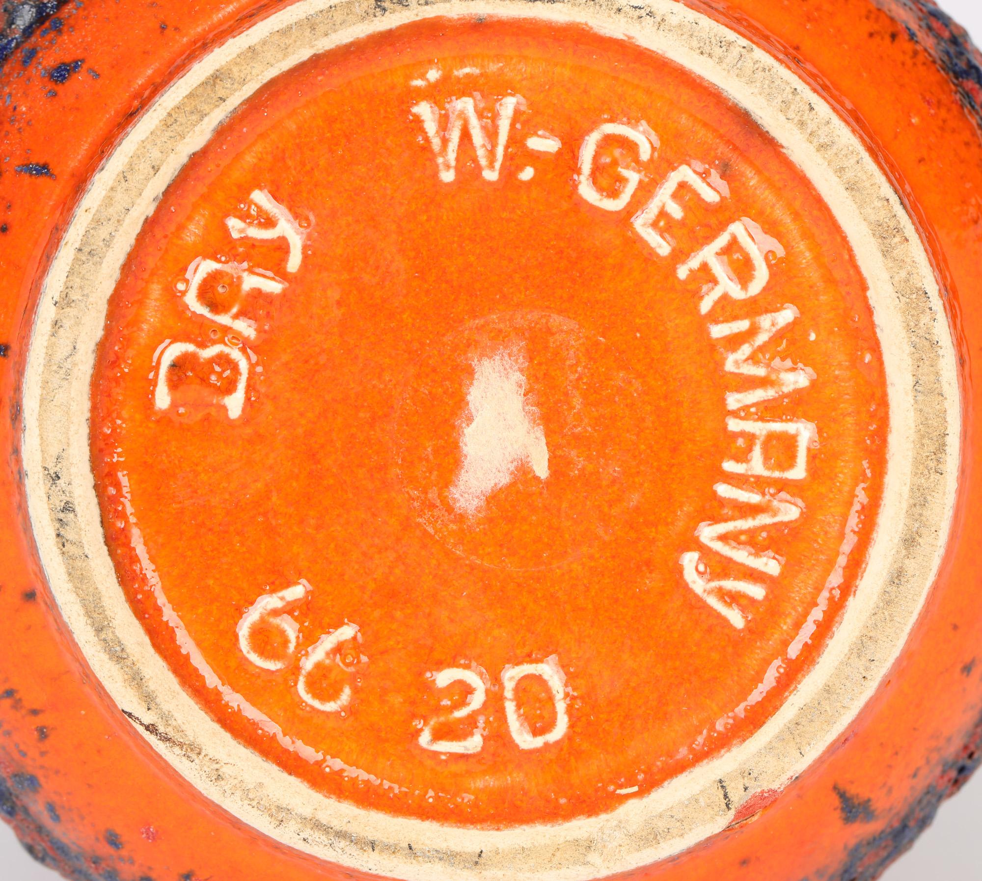 Bay Keramik West German Pottery Vase en poterie d'art du milieu du siècle, émaillé de lave grasse volcanique en vente 1