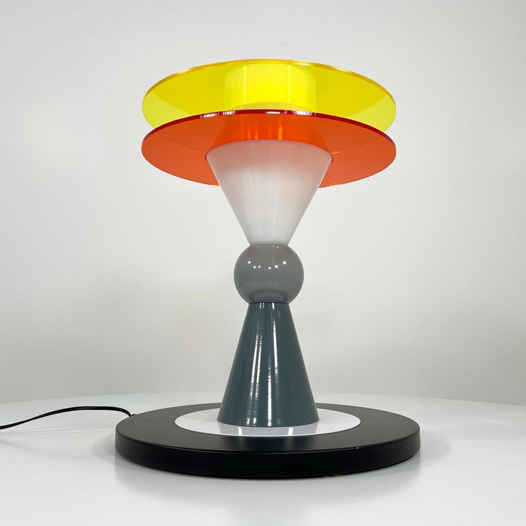 Bay Table Lamp by Ettore Sottsass for Memphis Milano, 1980s In Good Condition For Sale In Ixelles, BE