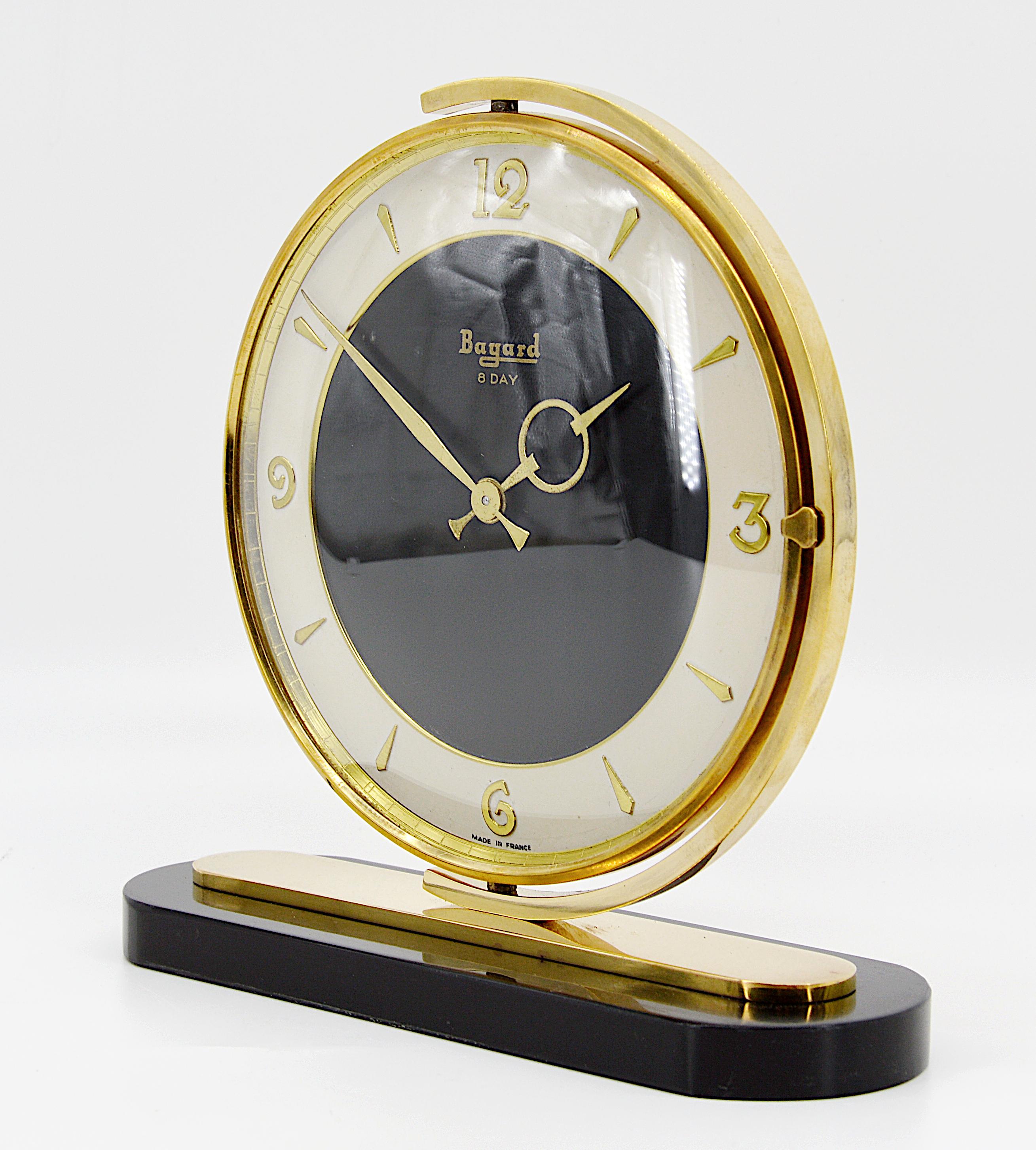 Bayard French Art Deco Swivelling Table Clock, Black Dial, 1930s In Good Condition In Saint-Amans-des-Cots, FR