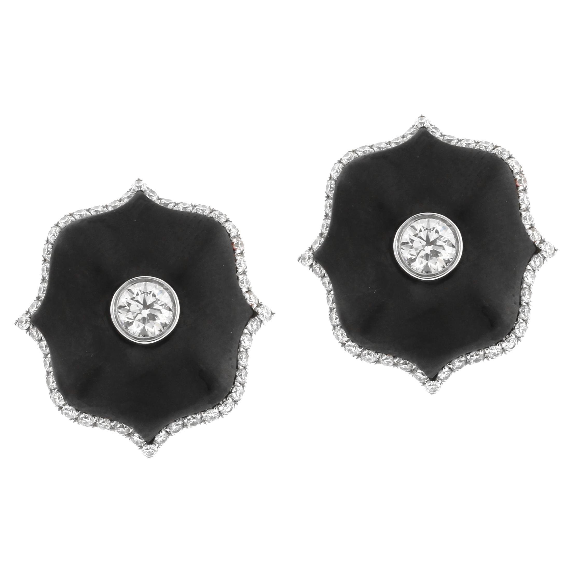 Bayco Keramik Mini Lotus-Diamant-Ohrringe aus Keramik im Angebot