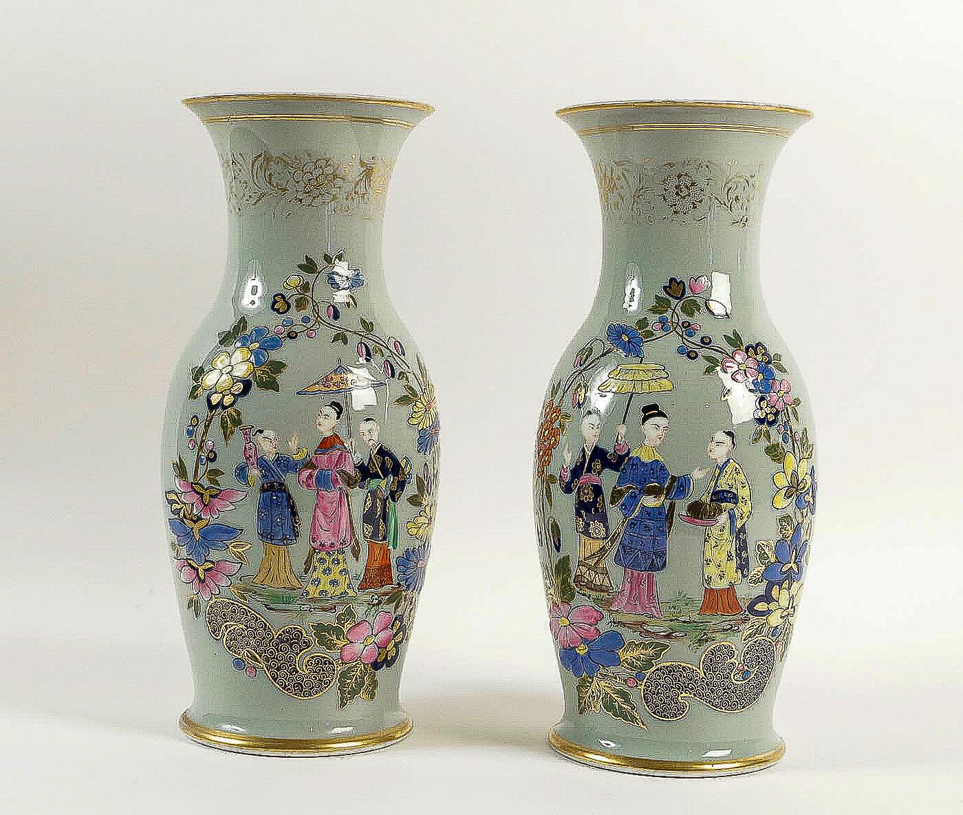 We are pleased to present to you, an excellent and decorative French porcelain pair of vases decorated in the chinoiserie taste. Celadon Family.

Fine quality porcelain of Bayeux Manufacture, circa 1850.

Excellent condition.

Dimensions: