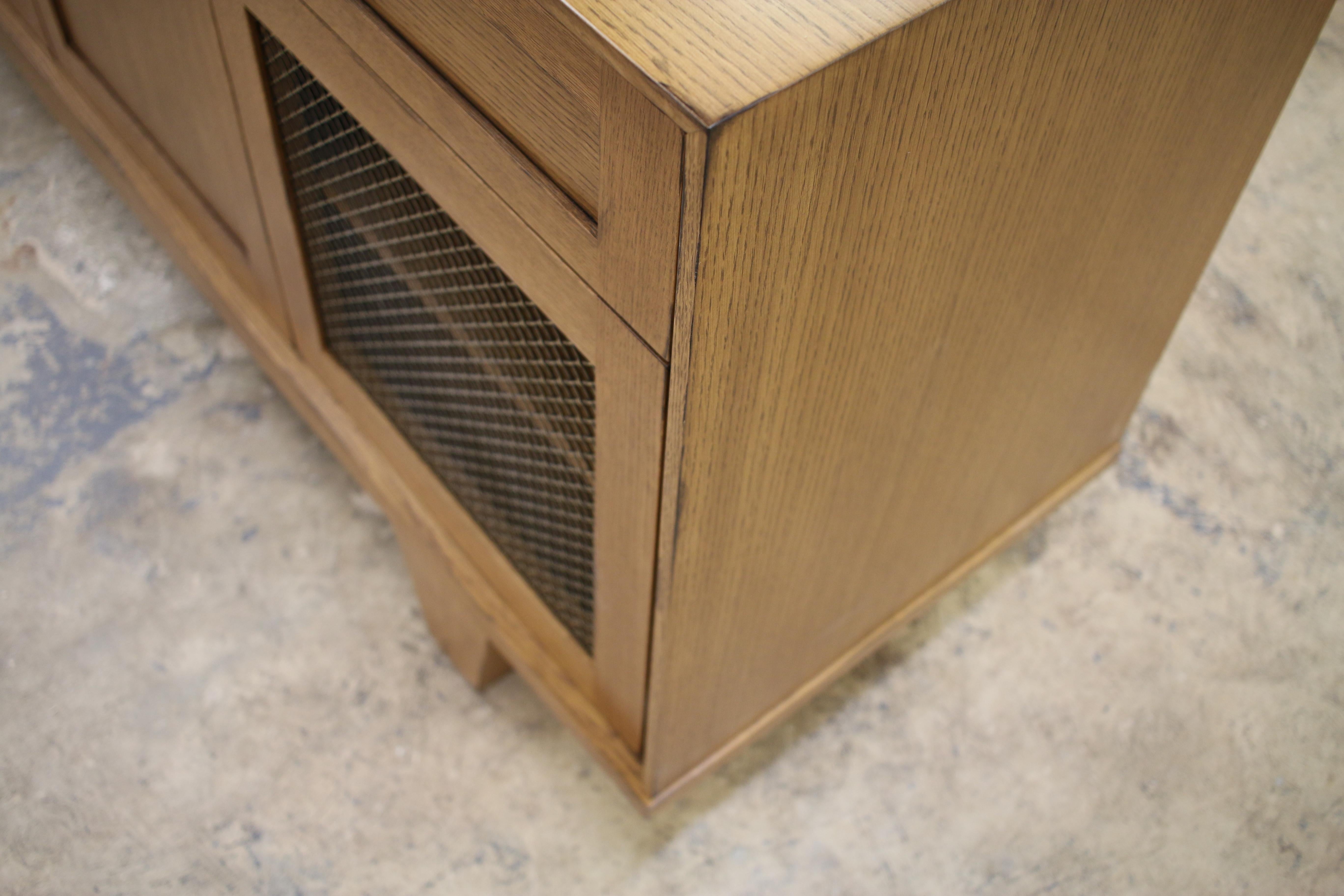 Bayport Cabinet - Oak and Mesh Sideboard In New Condition For Sale In Deer Park, NY