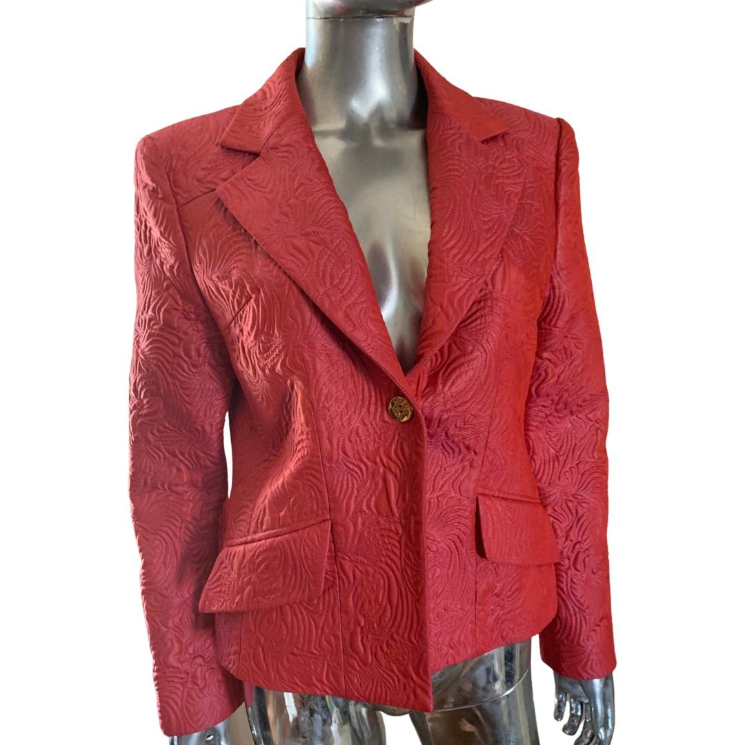 Bazar de Christian Laquoix Fuchsia Embossed Floral Jacquard Jacket, Paris Size 8 For Sale 1