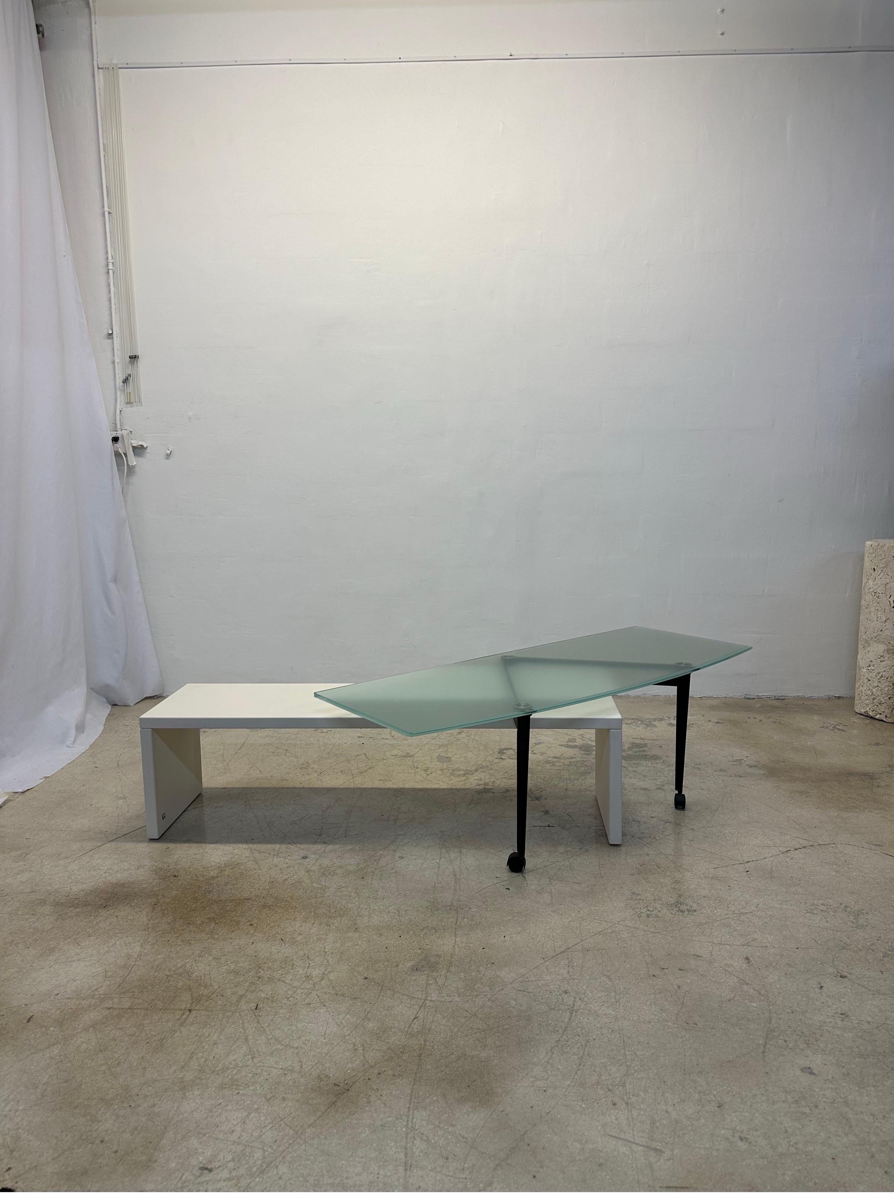 Moderne Table basse rotative 360 degrés B&b Italia, années 1990 en vente