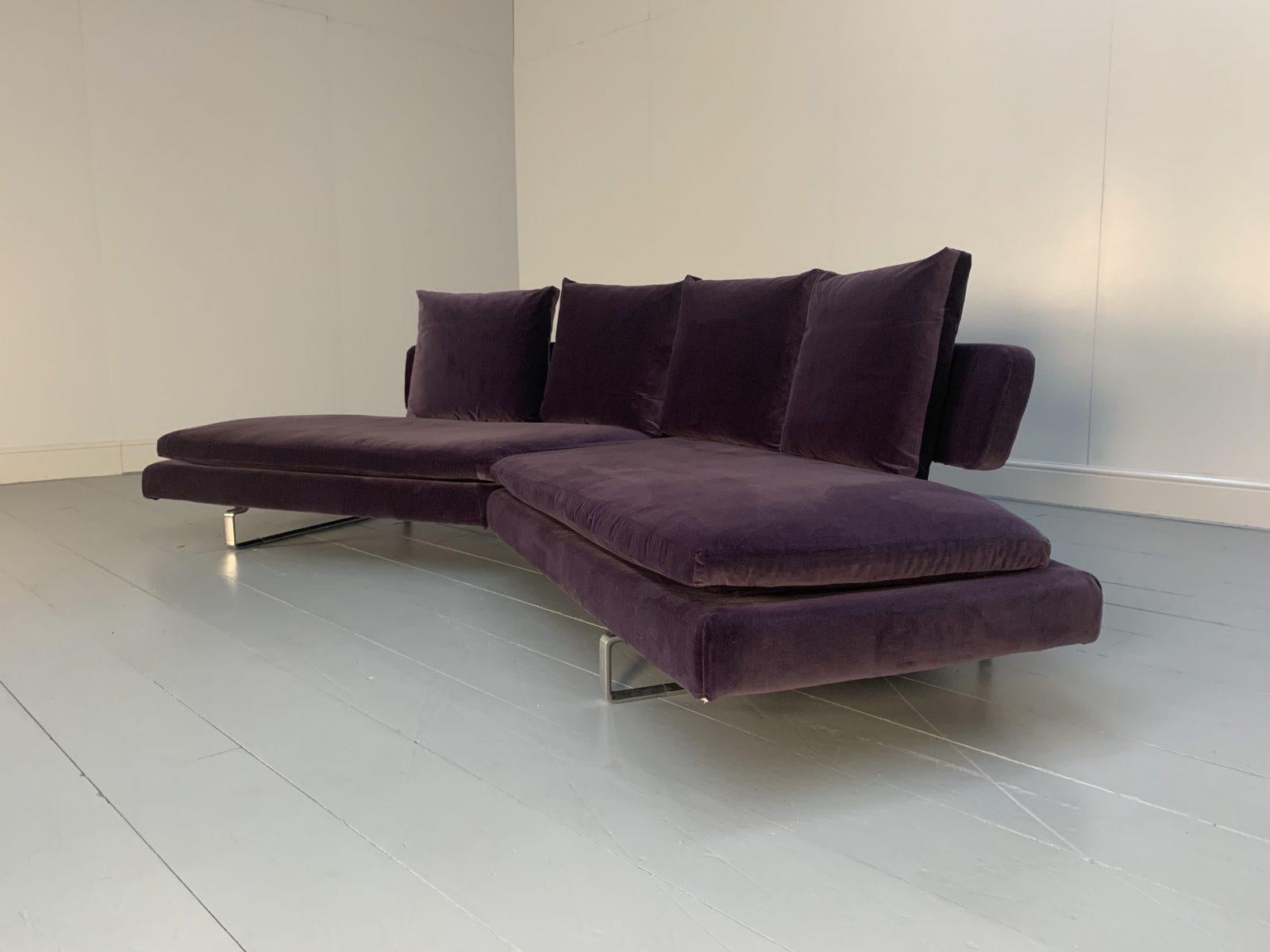 B&B Italia Arne A252C_1 4-sitziges geschwungenes Sofa aus lila Samt im Zustand „Gut“ im Angebot in Barrowford, GB
