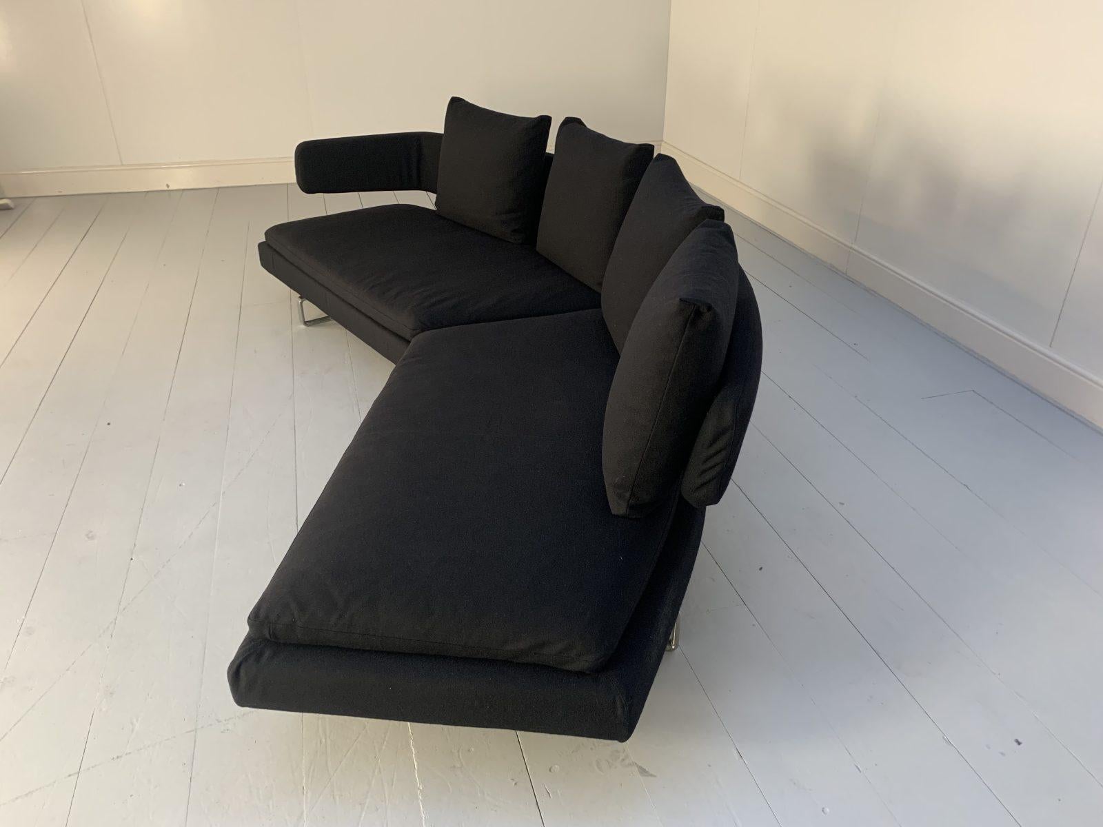 B&B Italia “Arne A320CS” 3-Seat Curved Sofa, in Black Wool For Sale 1