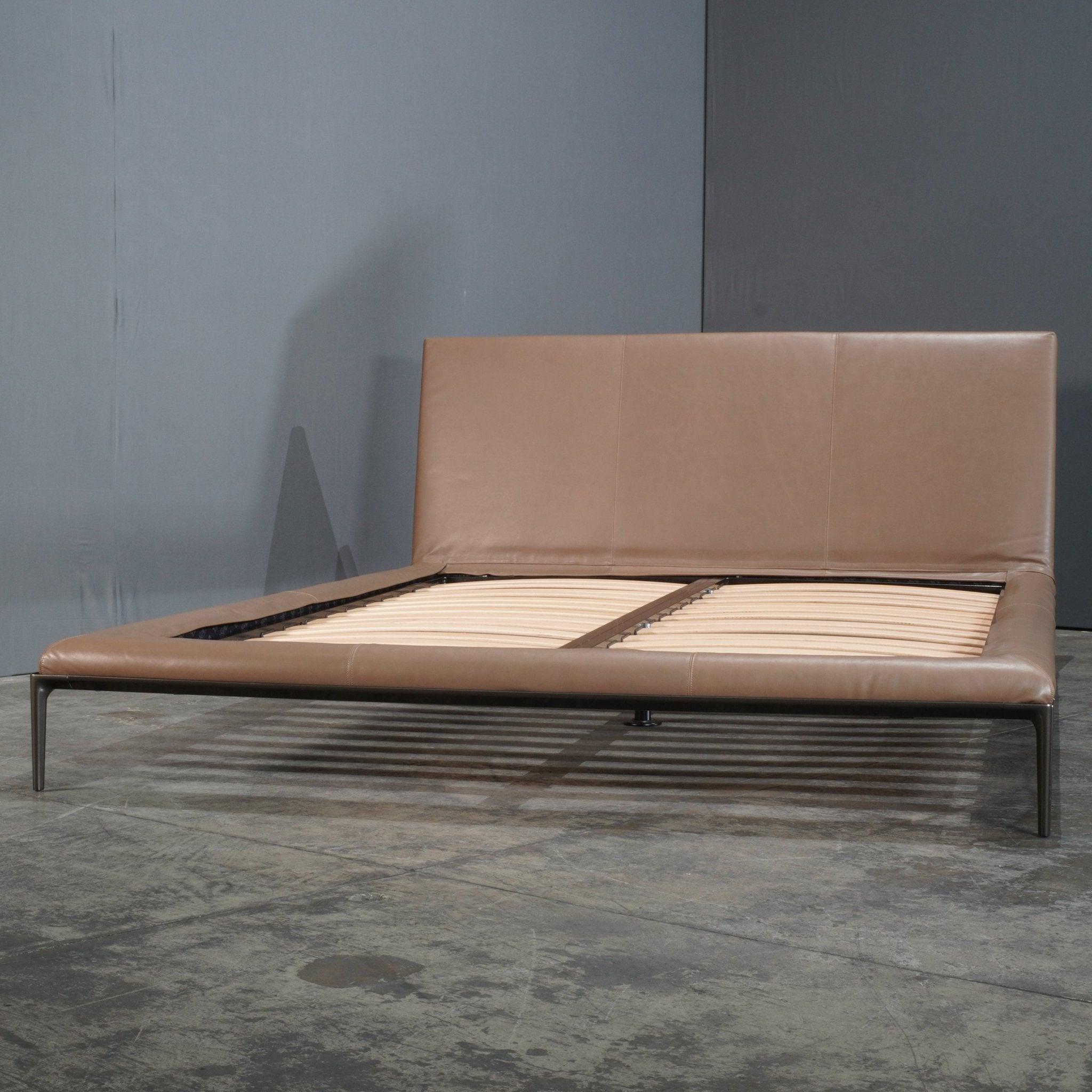 Modern B&B Italia Atoll Queen Bed by Citterio For Sale