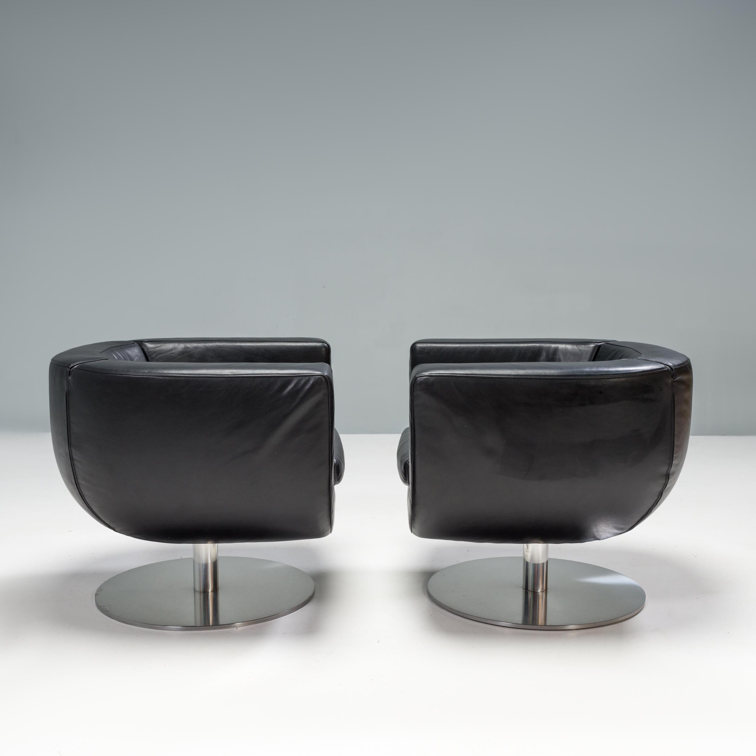 B&B Italia Black Leather Tulip Armchairs by Jeffrey Bernett, Set of 2 In Good Condition In Basildon, London