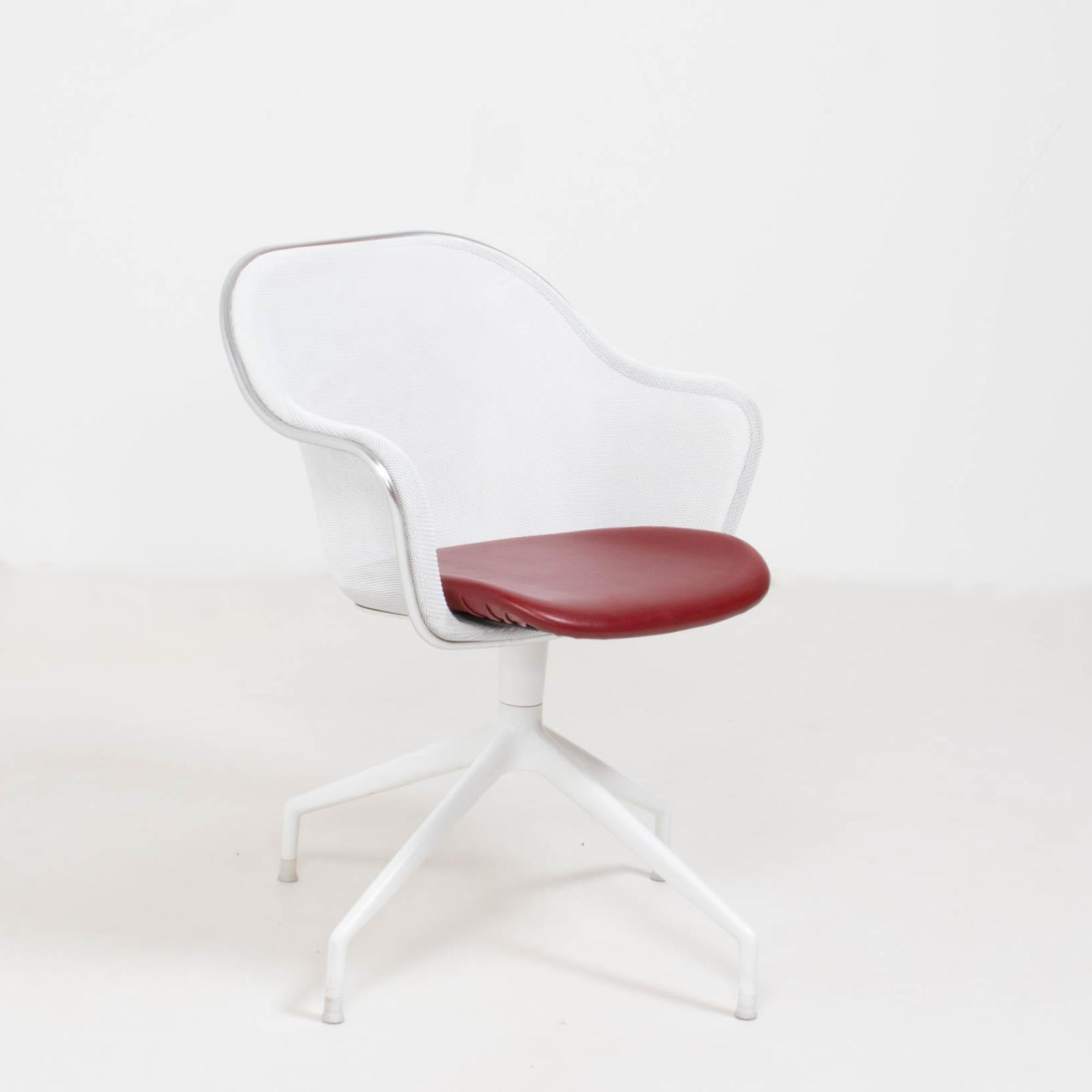 Aluminum B&B Italia by Antonio Citterio Luta White and Red Leather Swivel Dining Chairs For Sale