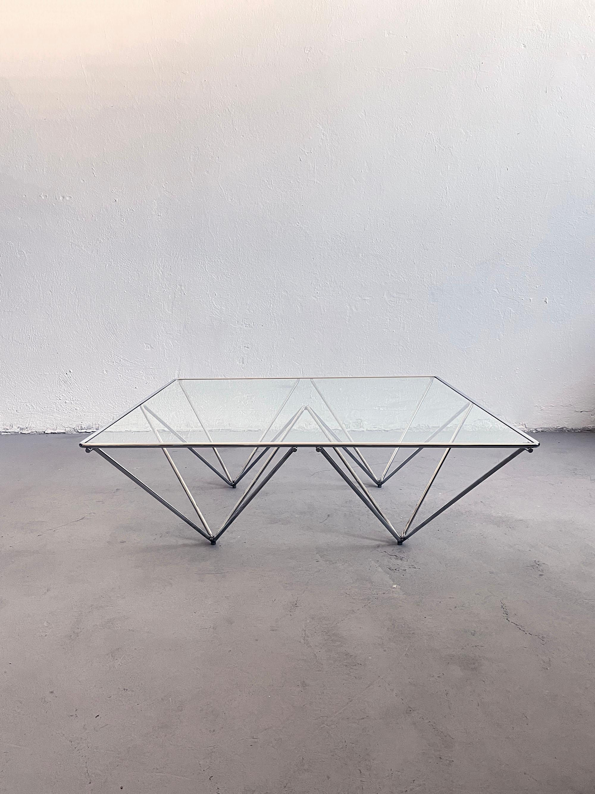 B&B Italia by Paolo Piva Alanda Glass Coffee Table, 1980s In Good Condition For Sale In Zagreb, HR