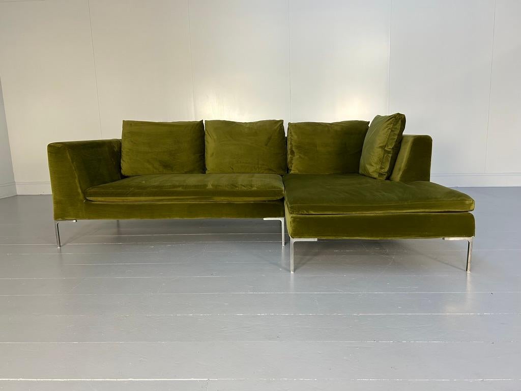 Canapé sectionnel Charles en forme de L de B&B Italia, en velours vert milieu 1