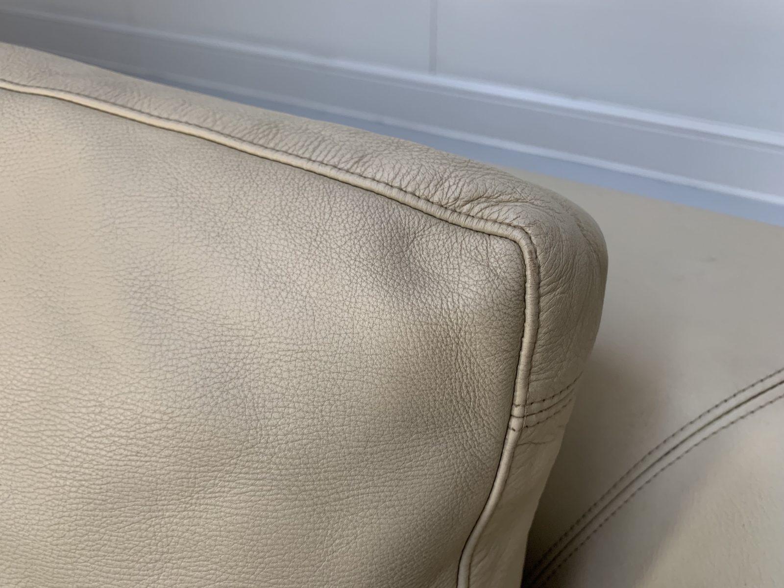 B&B Italia “Charles” L-Shape Sofa, In Cream “Koto” Leather For Sale 2