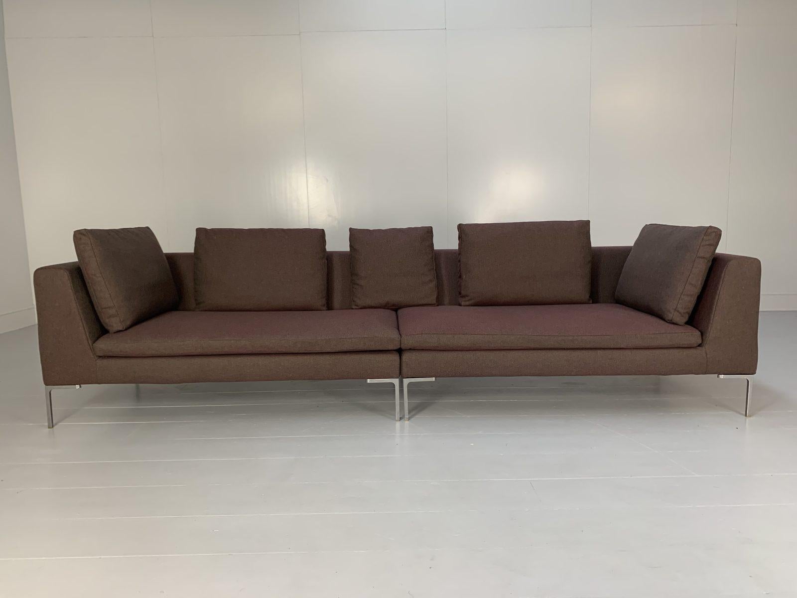 Hello Friends, and welcome to another unmissable offering from Lord Browns Furniture, the UK’s premier resource for fine Sofas and Chairs.

On offer on this occasion is an iconic “Charles” 4-Seat Sofa (consisting of a CH156D, and a CH156S section)