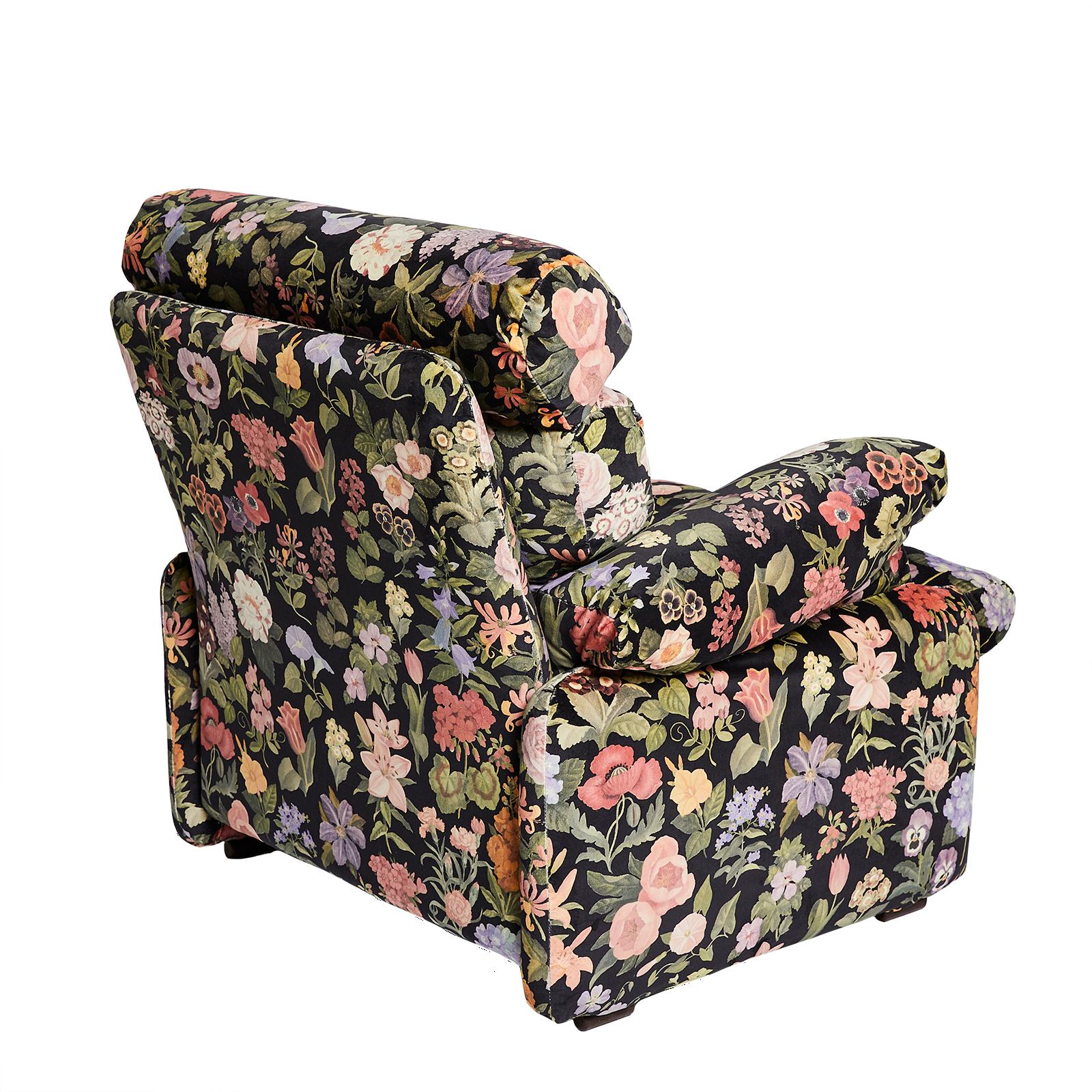 Reupholstered in the dark florals of FLORALIA velvet, this B&B Italia armchair by Tobia Scarpa is the epitome of 1970’s style, with a House of Hackney twist.

Named for the Roman goddess of flowers, FLORALIA celebrates Nature in all her floral glory