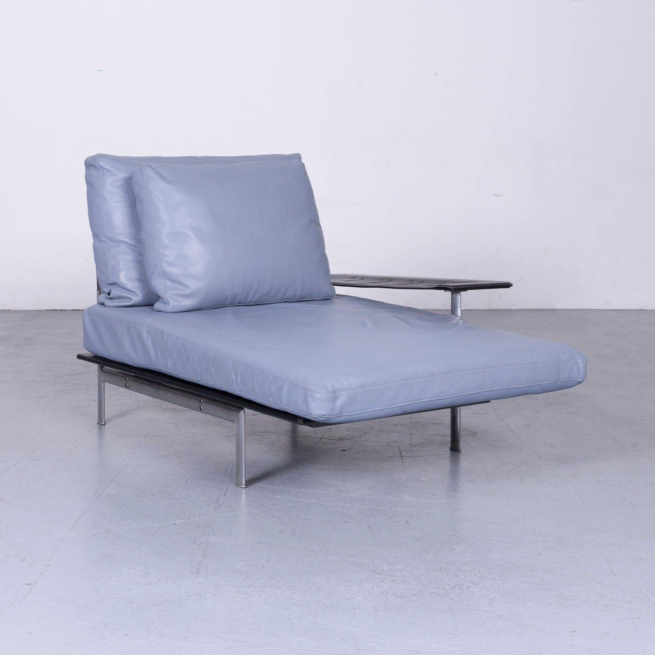 Blau gefärbtes Original B&B Italia Designer-Recamier in minimalistischem und modernem Design:: hergestellt für puren Komfort.