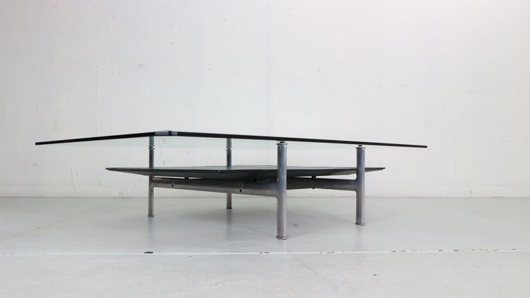 B&B Italia 'Diesis' Two-Tier Glass and Leather Coffee Table by Antonio Citterio For Sale 4