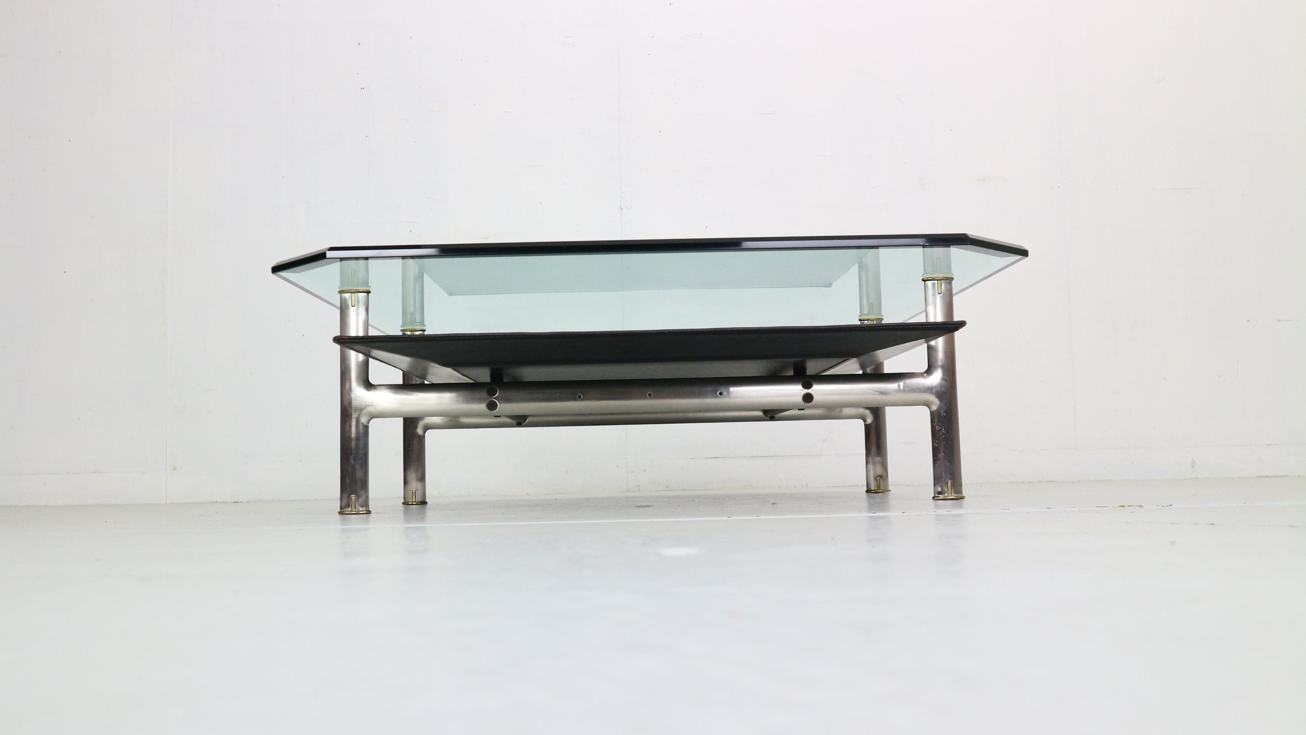Mid-Century Modern B&B Italia 'Diesis' Two-Tier Glass and Leather Coffee Table by Antonio Citterio  For Sale