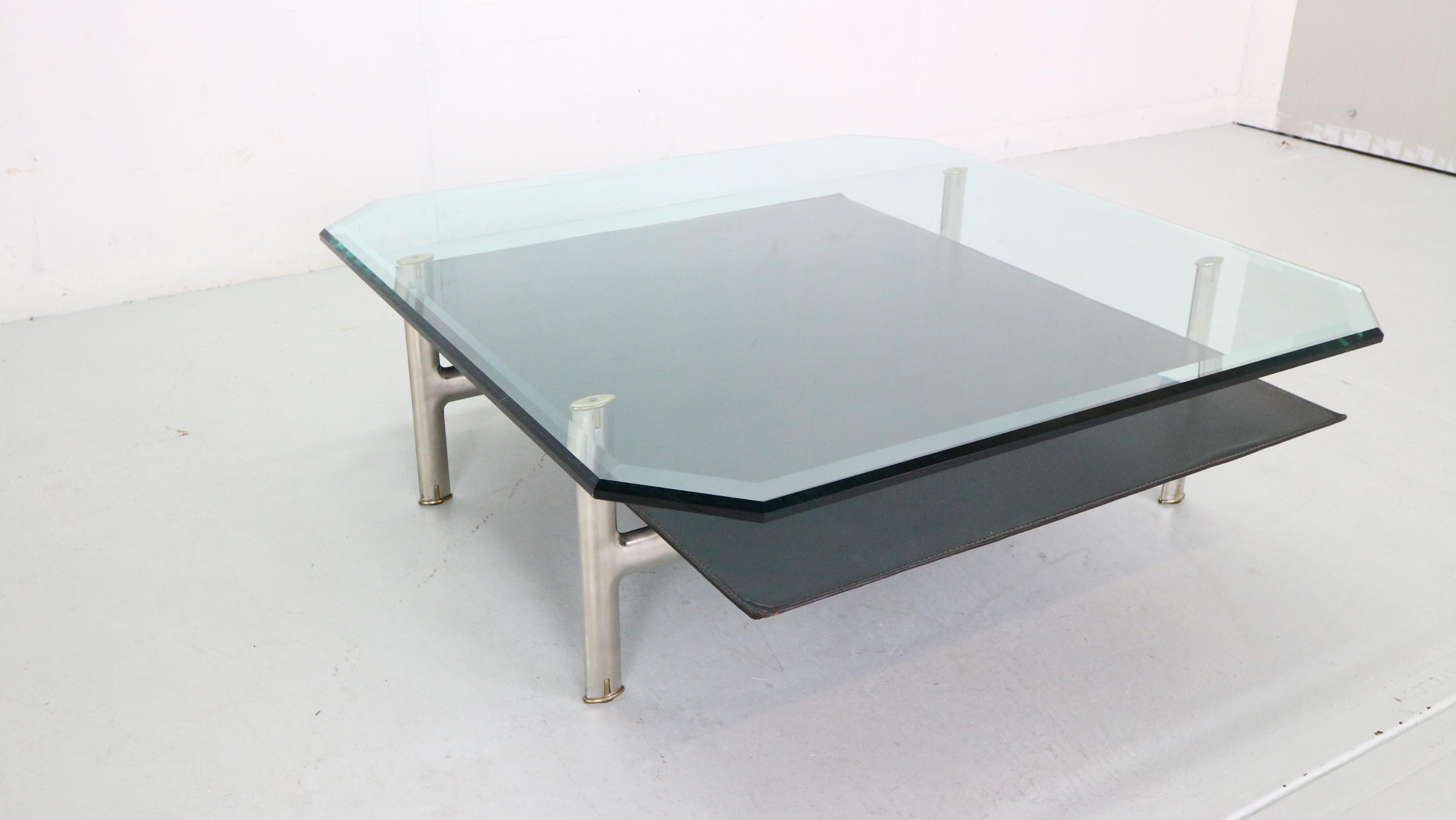Italian B&B Italia 'Diesis' Two-Tier Glass and Leather Coffee Table by Antonio Citterio  For Sale
