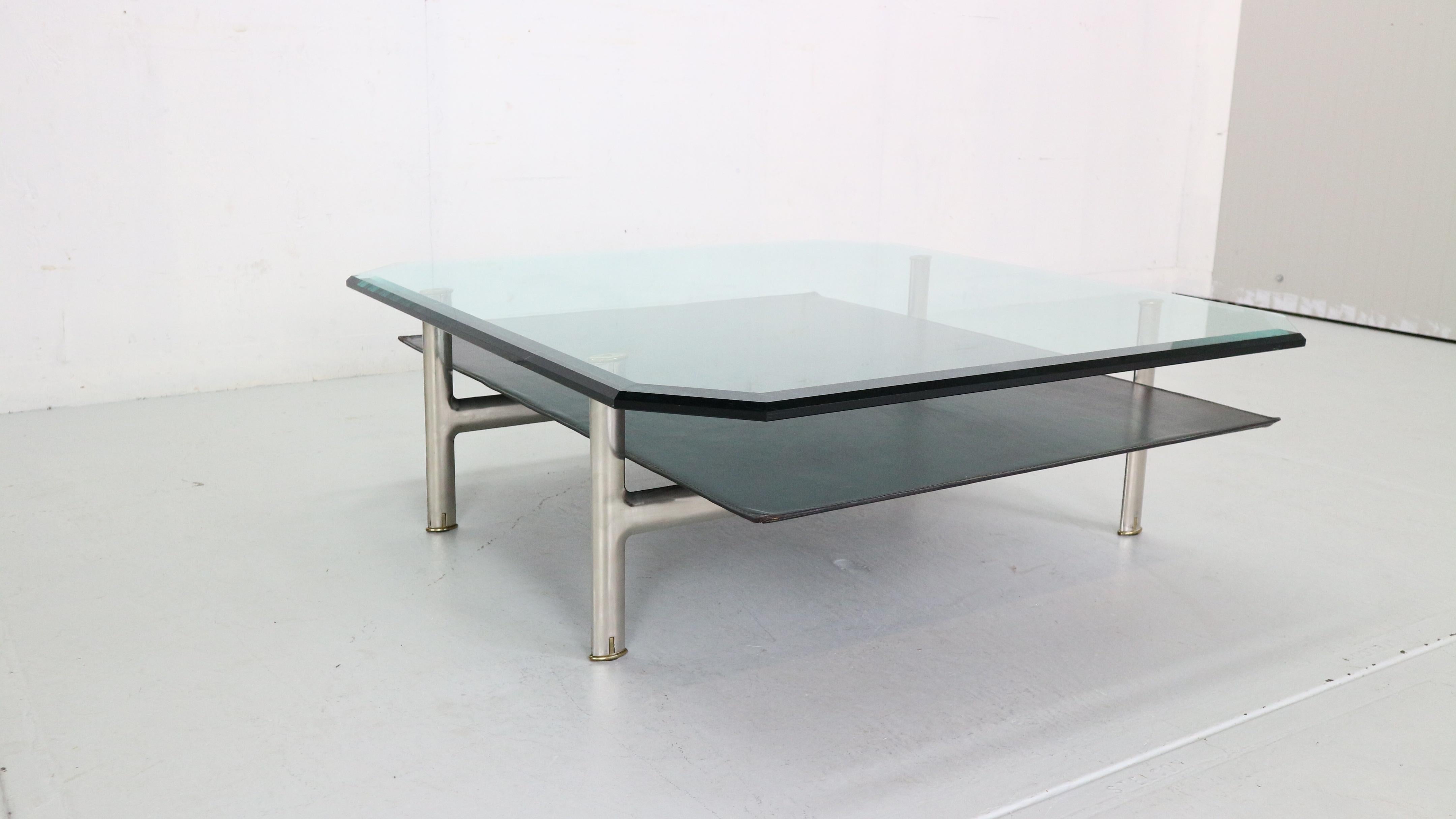 B&B Italia 'Diesis' Two-Tier Glass and Leather Coffee Table by Antonio Citterio  In Good Condition For Sale In The Hague, NL