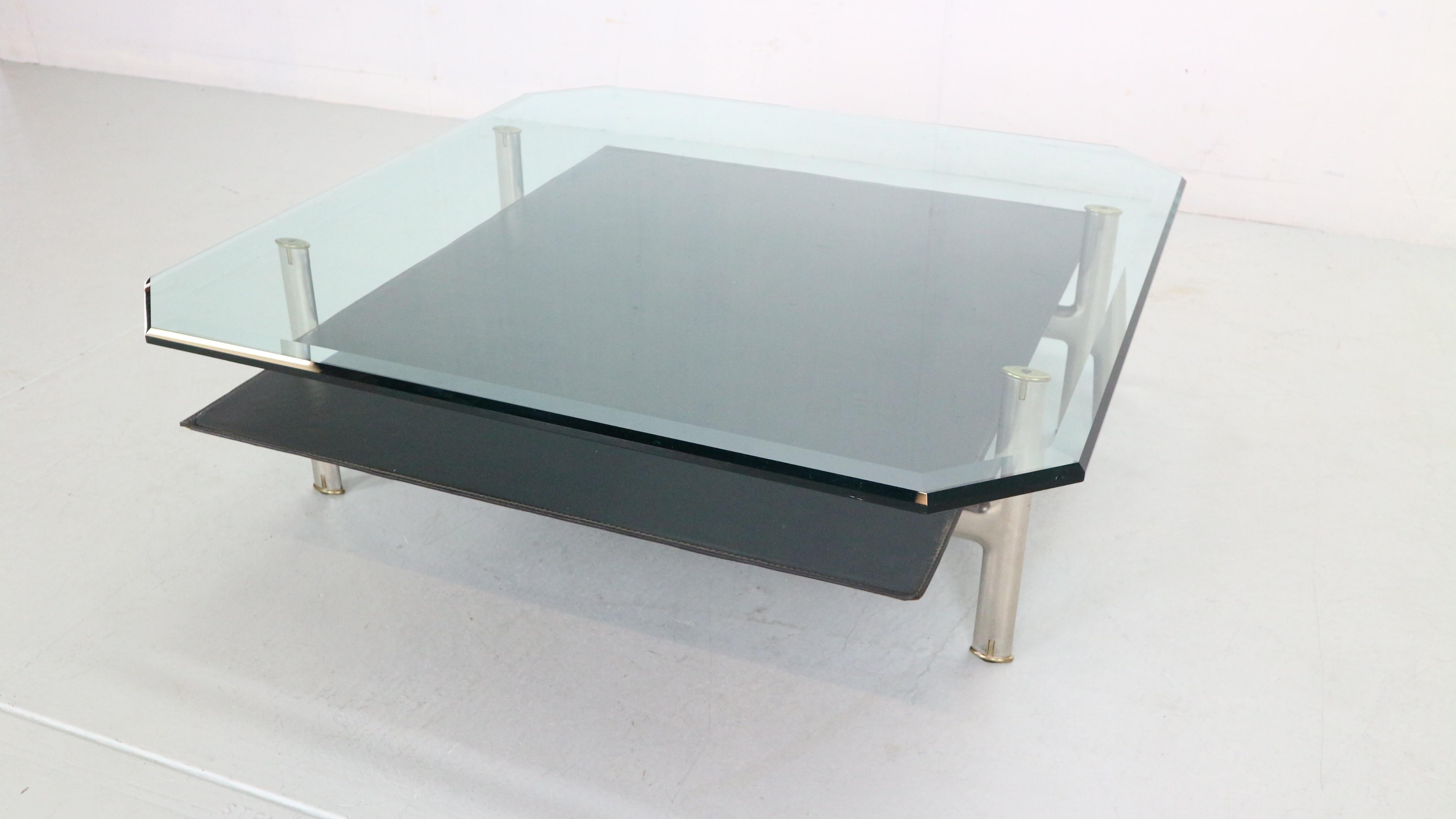 Late 20th Century B&B Italia 'Diesis' Two-Tier Glass and Leather Coffee Table by Antonio Citterio  For Sale