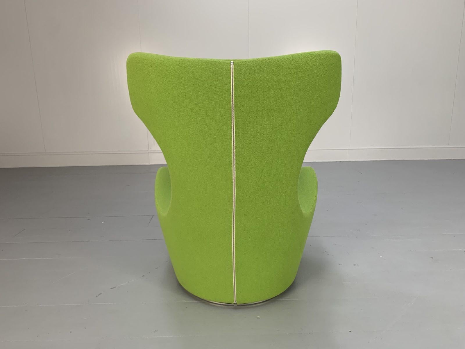 B&B Italia “Grande Papilio” Armchair – in Green “Ego” Wool In Good Condition For Sale In Barrowford, GB