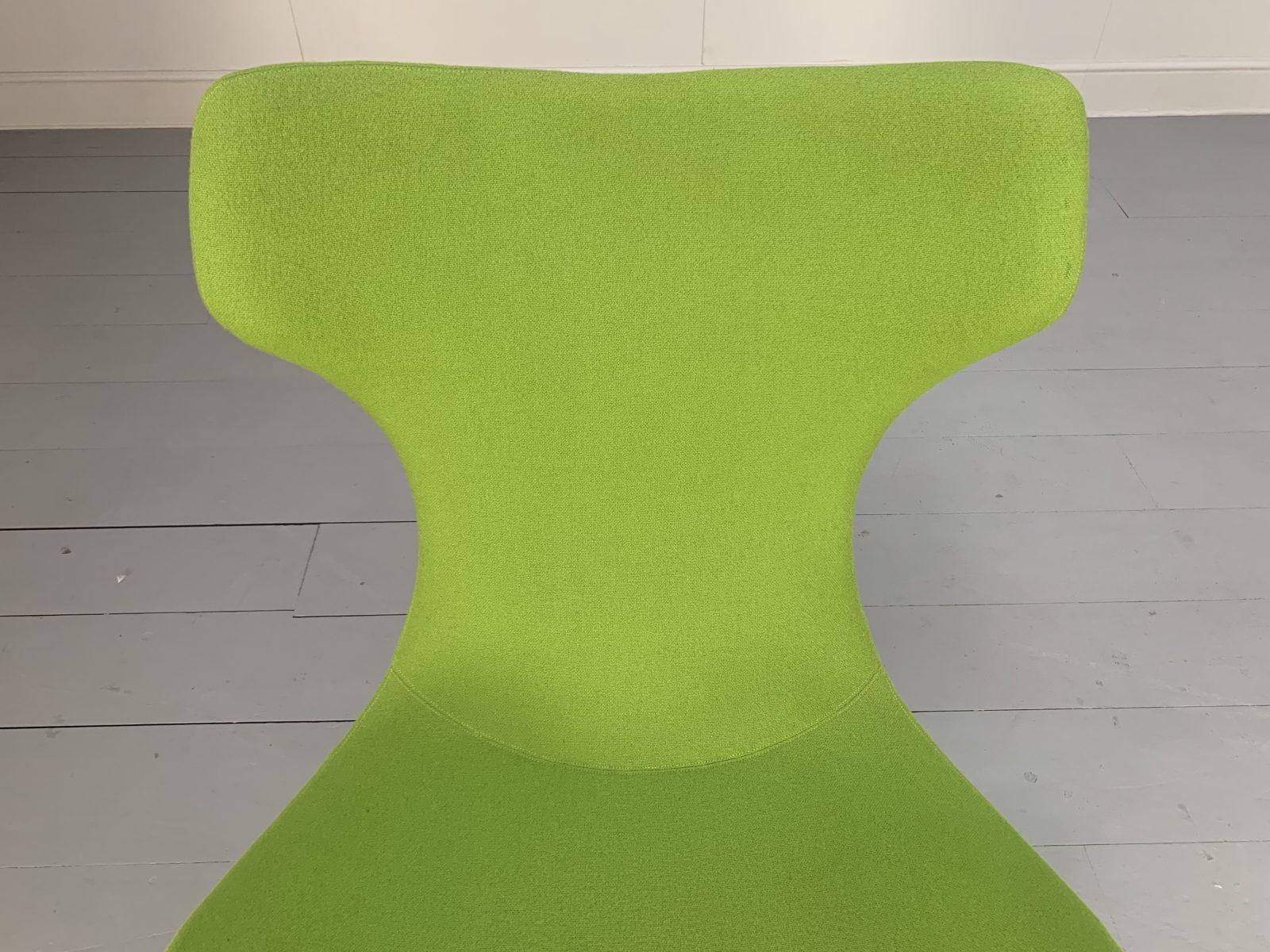 B&B Italia “Grande Papilio” Armchair – in Green “Ego” Wool For Sale 2