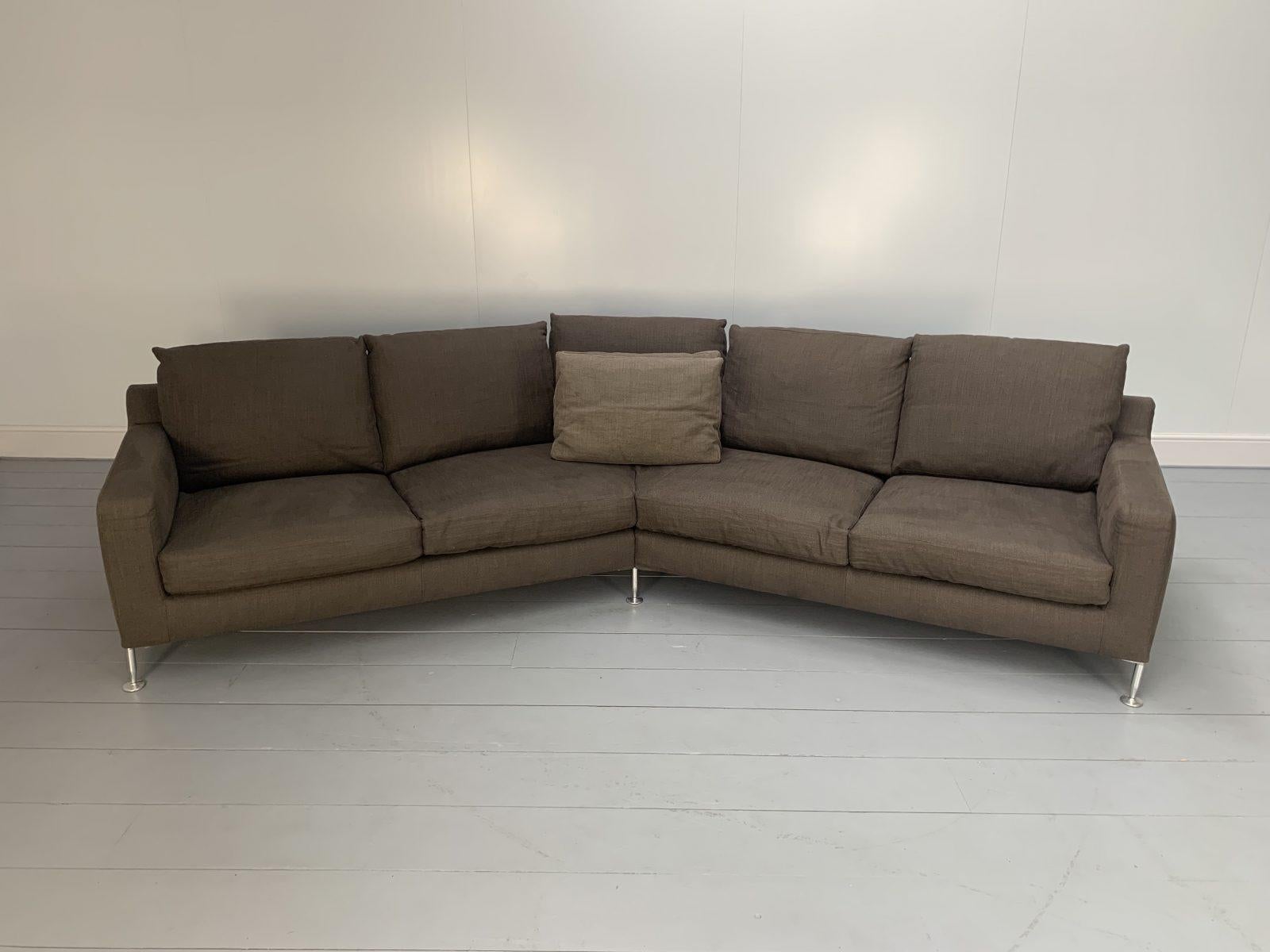 This is superb, beautifully-presented example of the iconic “Harry HL375” 5-Seat Sofa from the world renown Italian furniture house of B&B Italia, all dressed in the most-satisfying, tactile, flexible and robust woven-linen Fabric.

In a world of