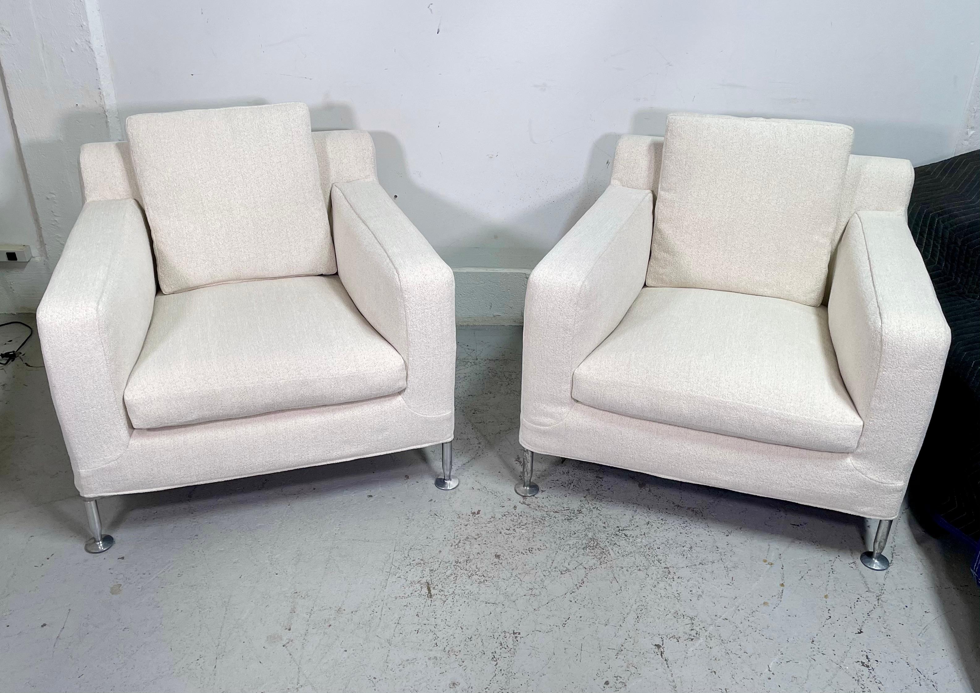 Originally designed in 1995 by Antonio Citterio for B&B Italia, the Harry lounge chair is named after the famous artist and furniture designer Harry Bertoia.

Newly upholstered with Century Furniture chenille boucle in “shell”, a nubby neutral