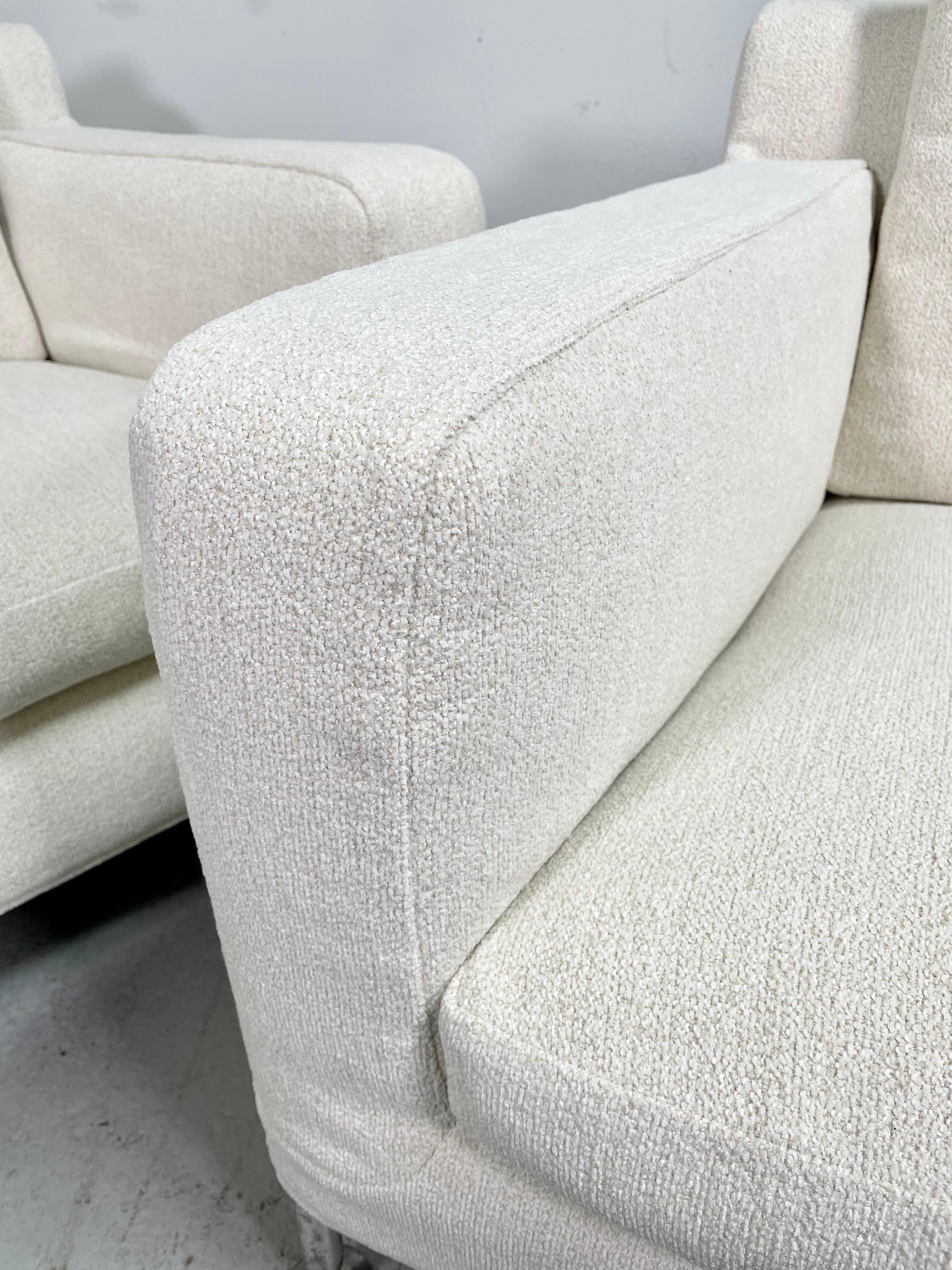Aluminum B&B Italia Harry Lounge Chairs Designed by Antonio Citterio White Boucle