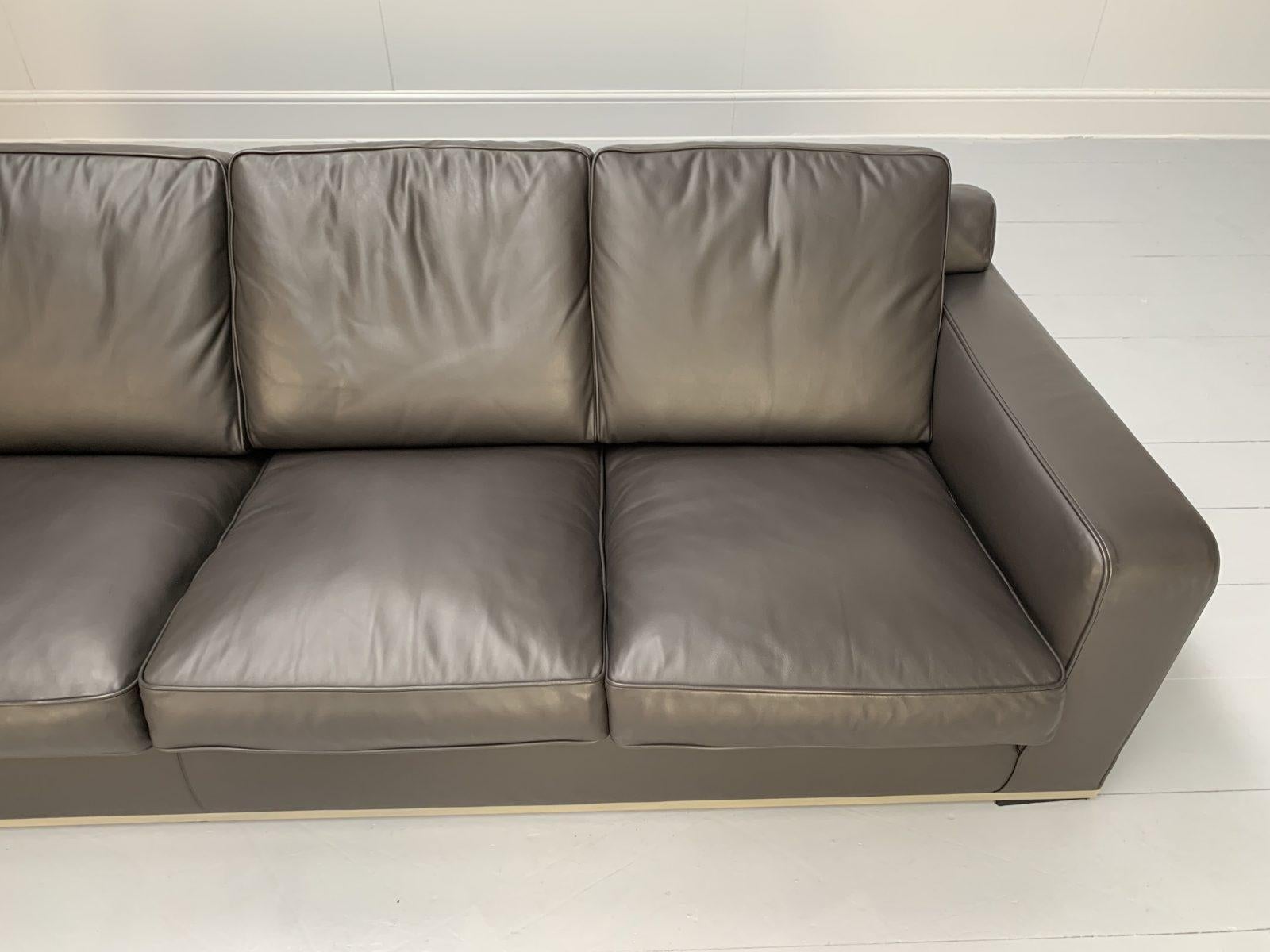 B&B Italia “Imprimateur Apta” 4-Seat Sofa in Dark Grey “Gamma” Leather For Sale 3