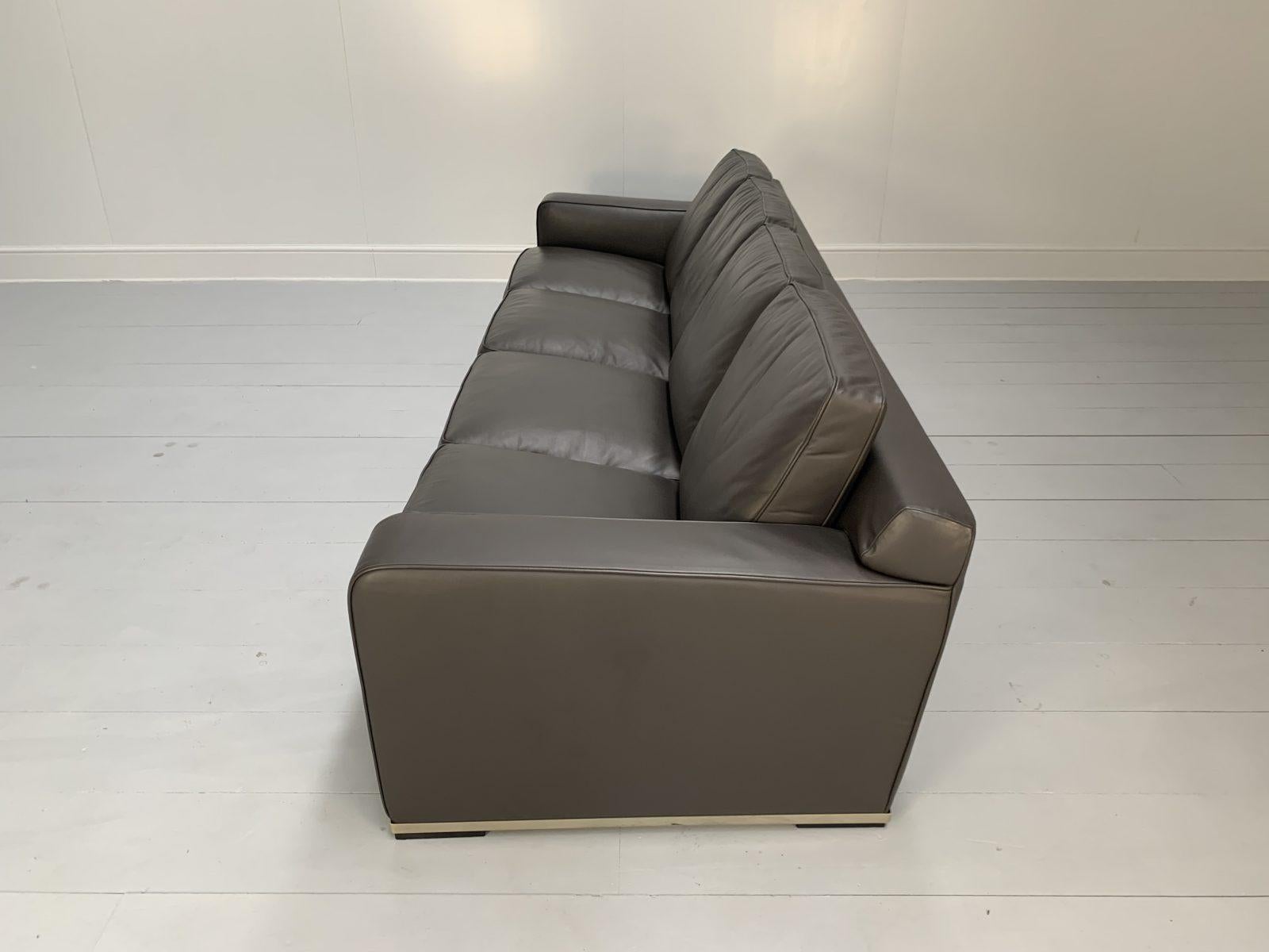 B&B Italia “Imprimateur Apta” 4-Seat Sofa in Dark Grey “Gamma” Leather For Sale 5