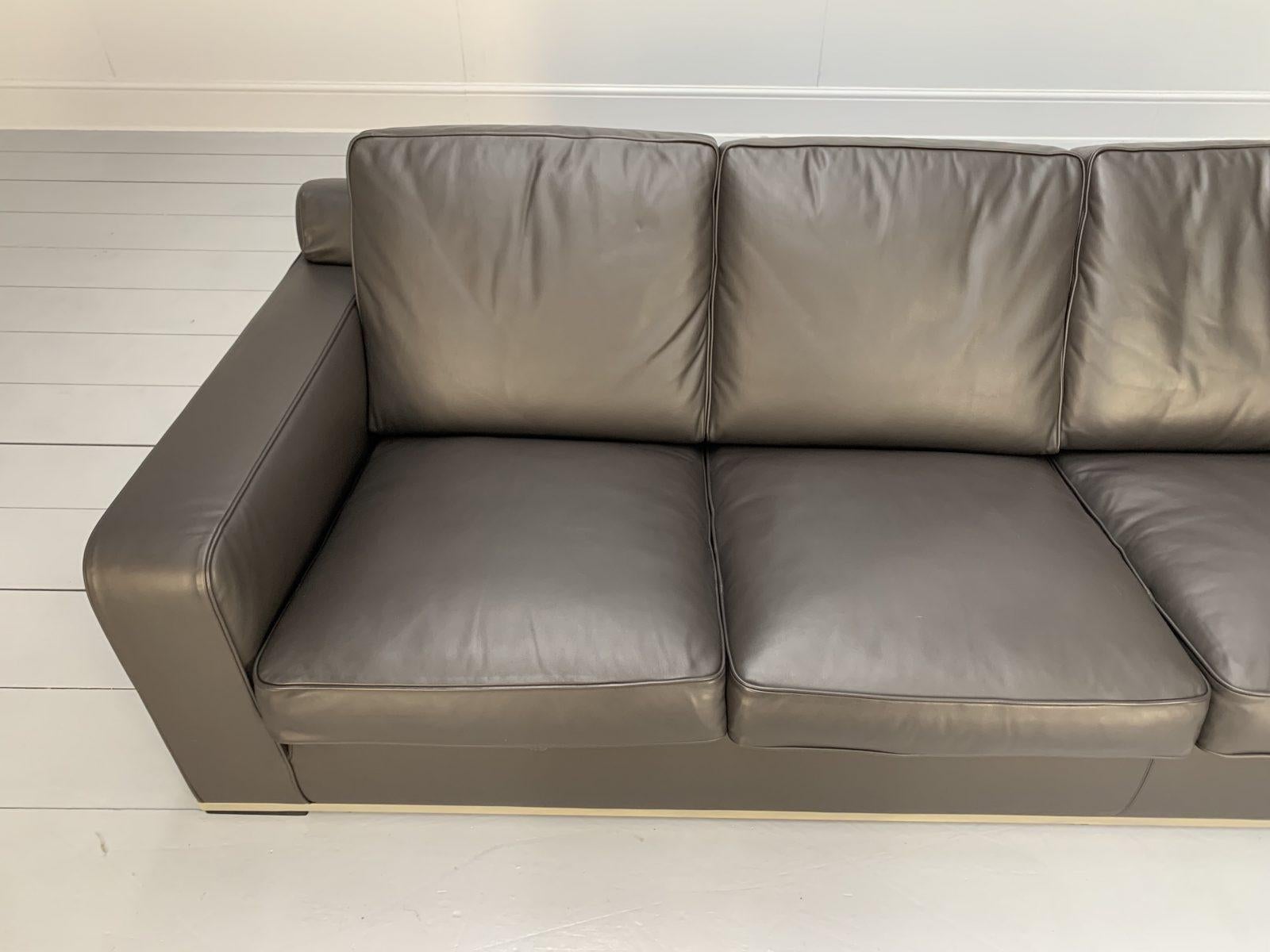 B&B Italia “Imprimateur Apta” 4-Seat Sofa in Dark Grey “Gamma” Leather For Sale 2