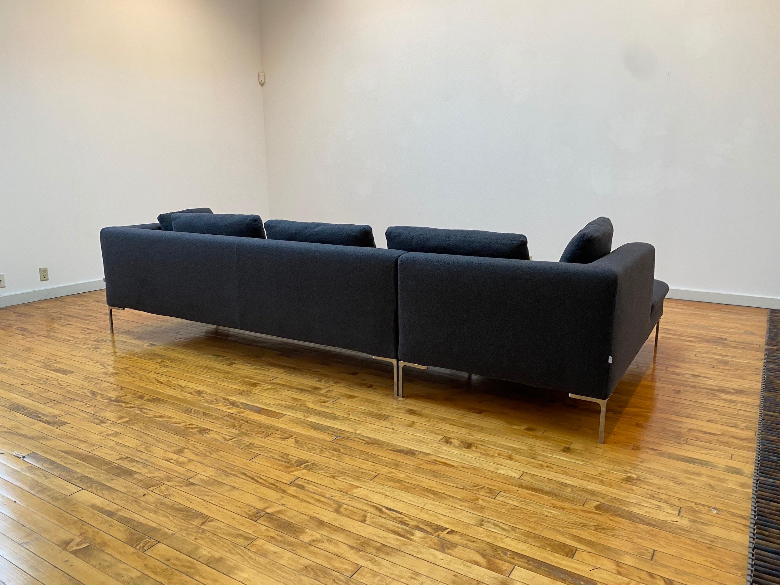 B&B Italia L- Shape Charles Sofa in Dark Gray Tweed Designed by Antonio Citterio In Good Condition In St. Louis, MO
