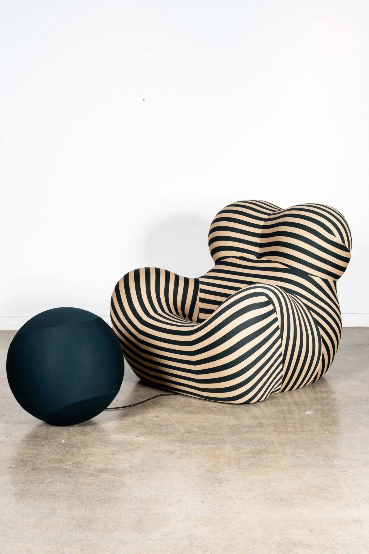 Post-Modern B&B Italia 'La Mamma' Up 5/6 Lounge Chair&Ottoman, Green Stripe by Gaetano Pesce For Sale