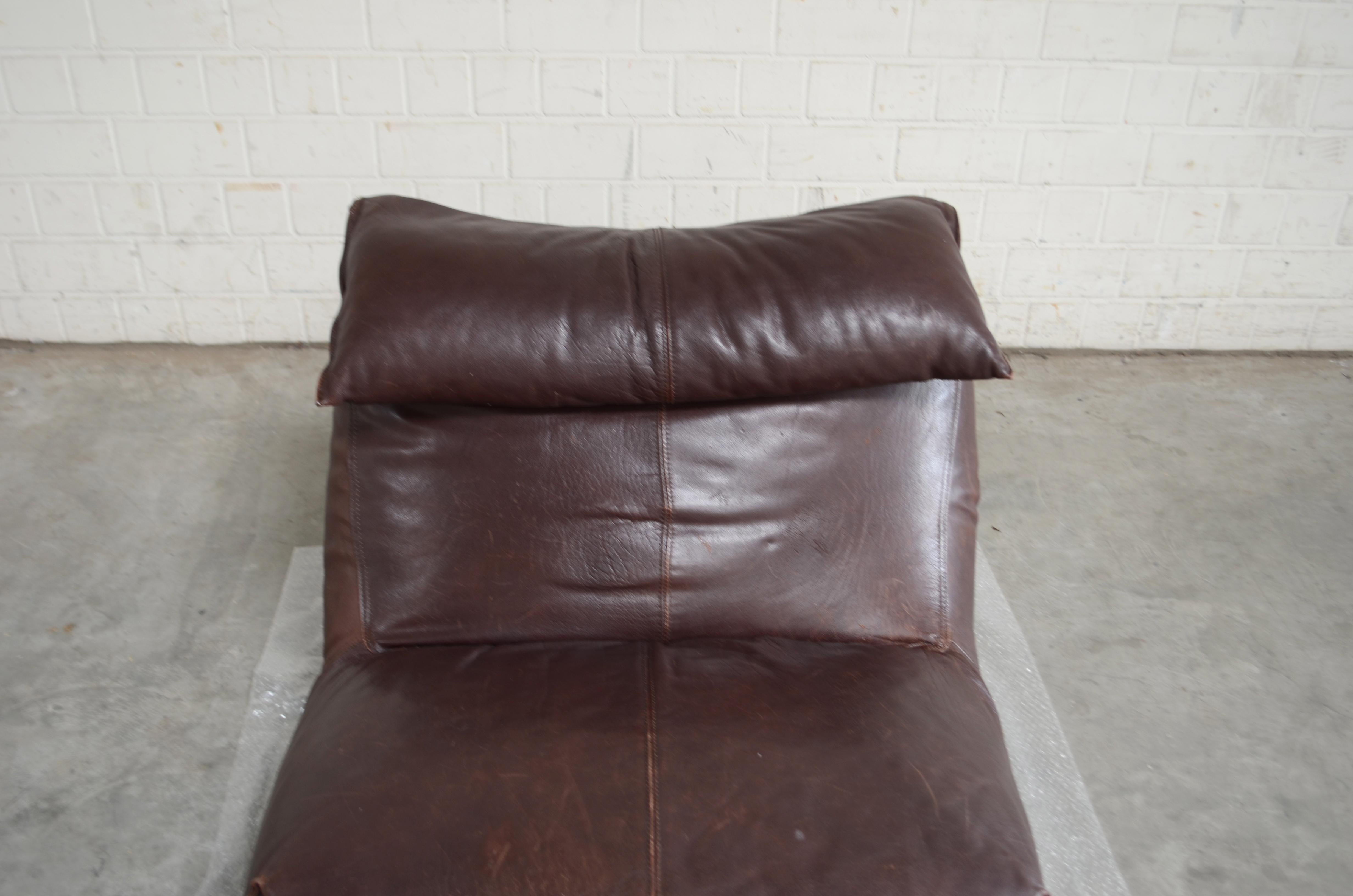 Mid-Century Modern B&B Italia Le Bambole Chaise Lounge by Mario Bellini
