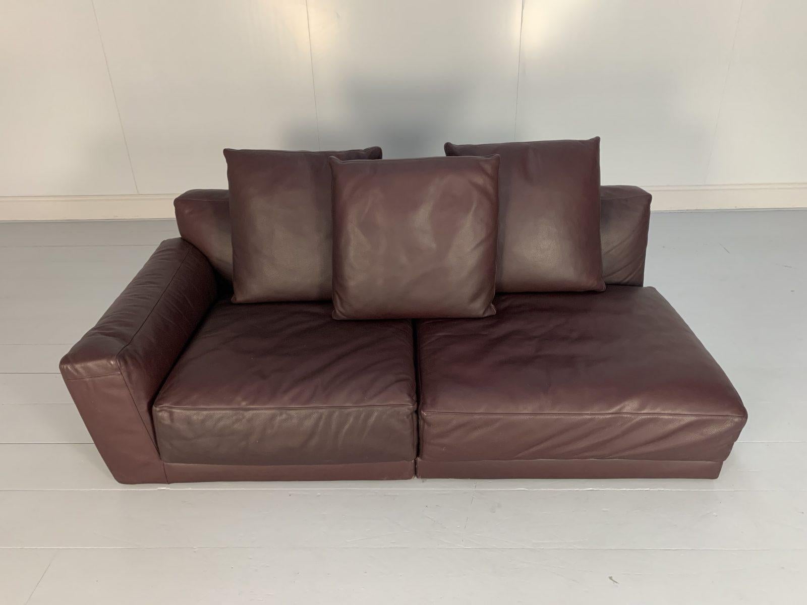 B&B Italia “Luis” 3-Seat Chaise-End Sofa in Oxblood Deep Red “Alfa” Leather In Good Condition For Sale In Barrowford, GB